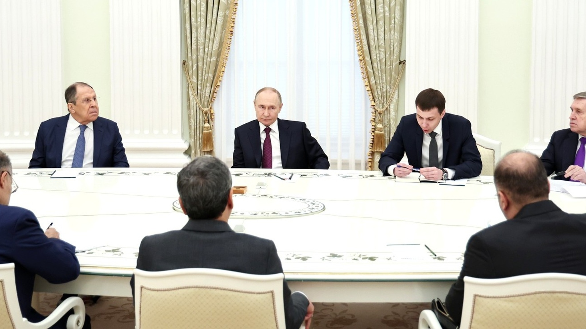 Москва прилагает серьезные усилия для урегулирования кризиса вокруг Ирана