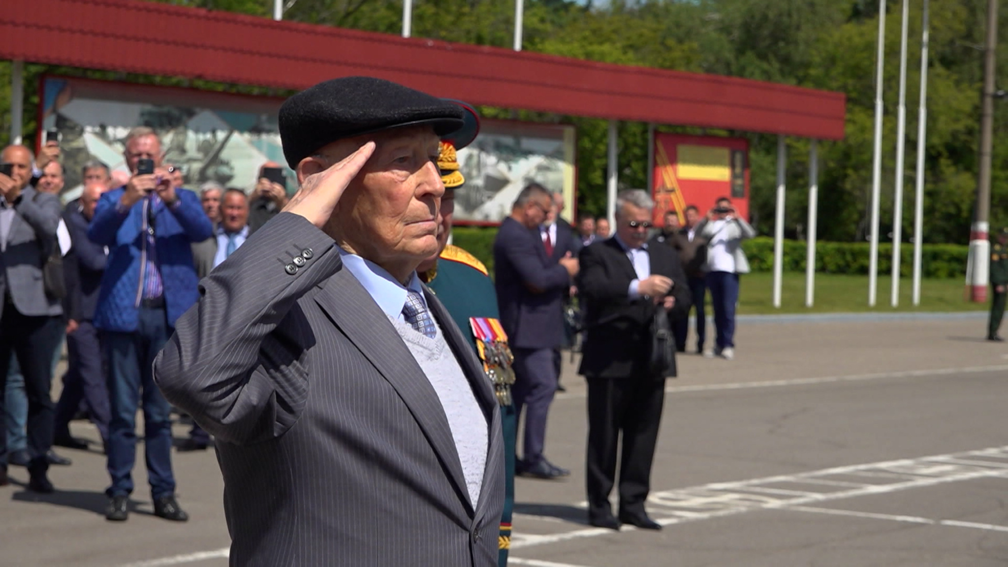 100-летний юбилей отмечает ветеран Великой Отечественной Владимир Янгорев