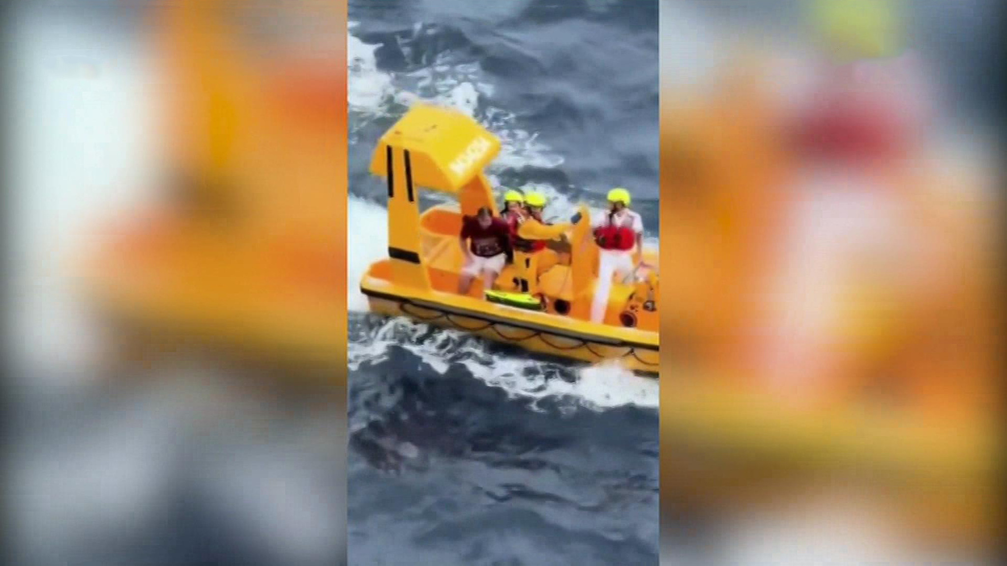 Отец спас тонущего ребенка во время морского круиза