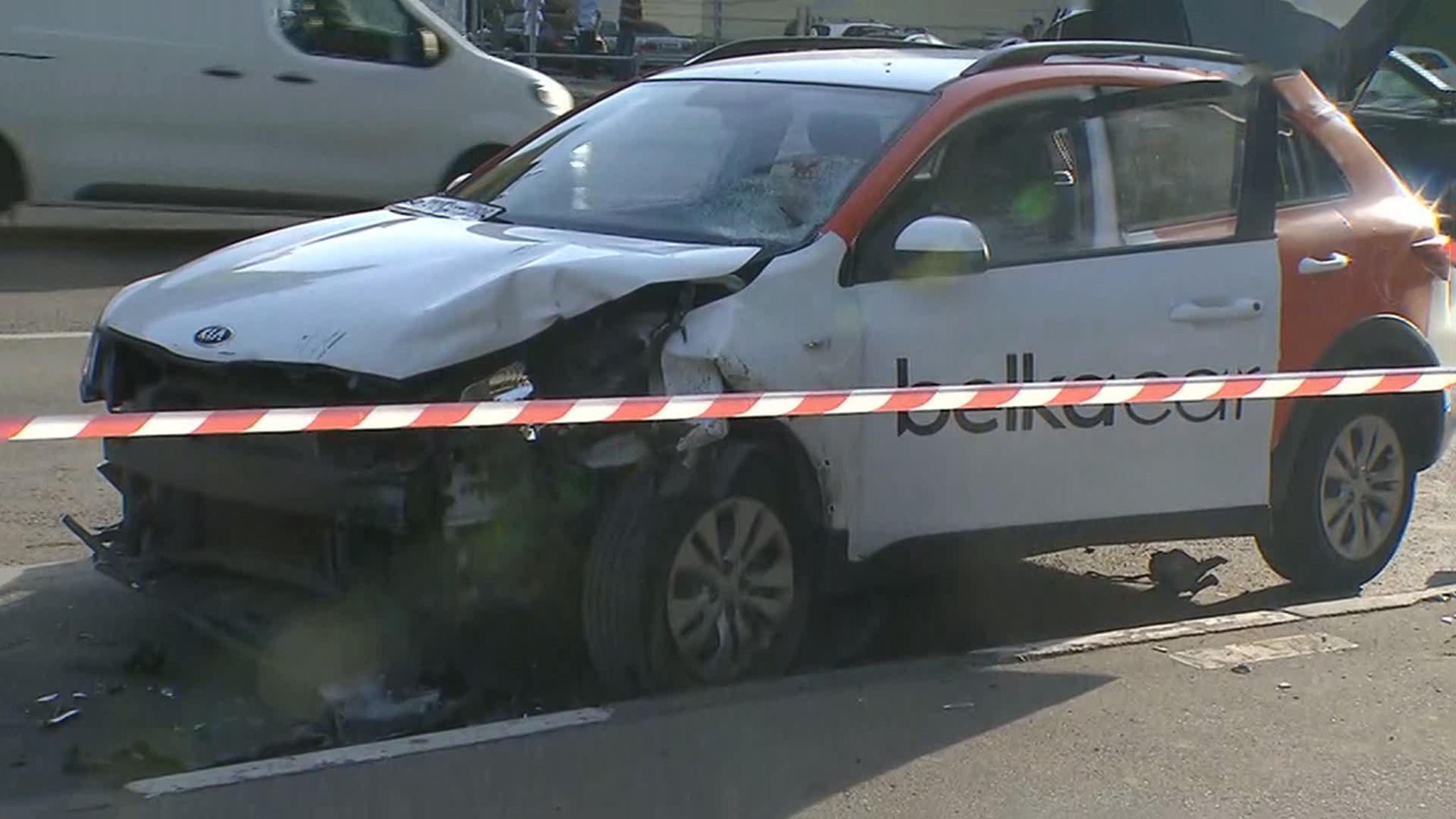 В Москве столкнулись авто каршеринга и такси