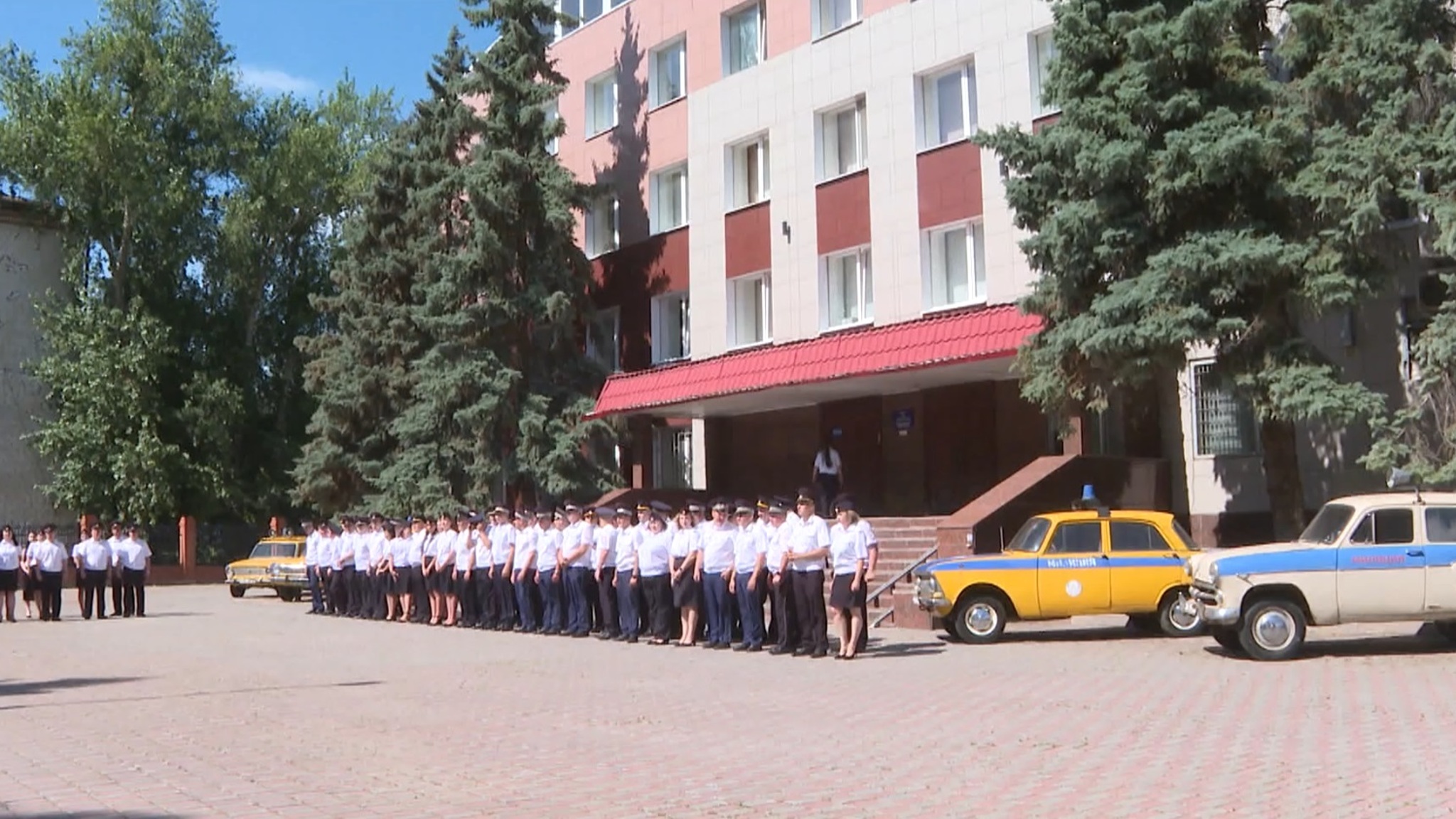 Профессиональный праздник отметили тюменские сотрудники Госавтоинспекции