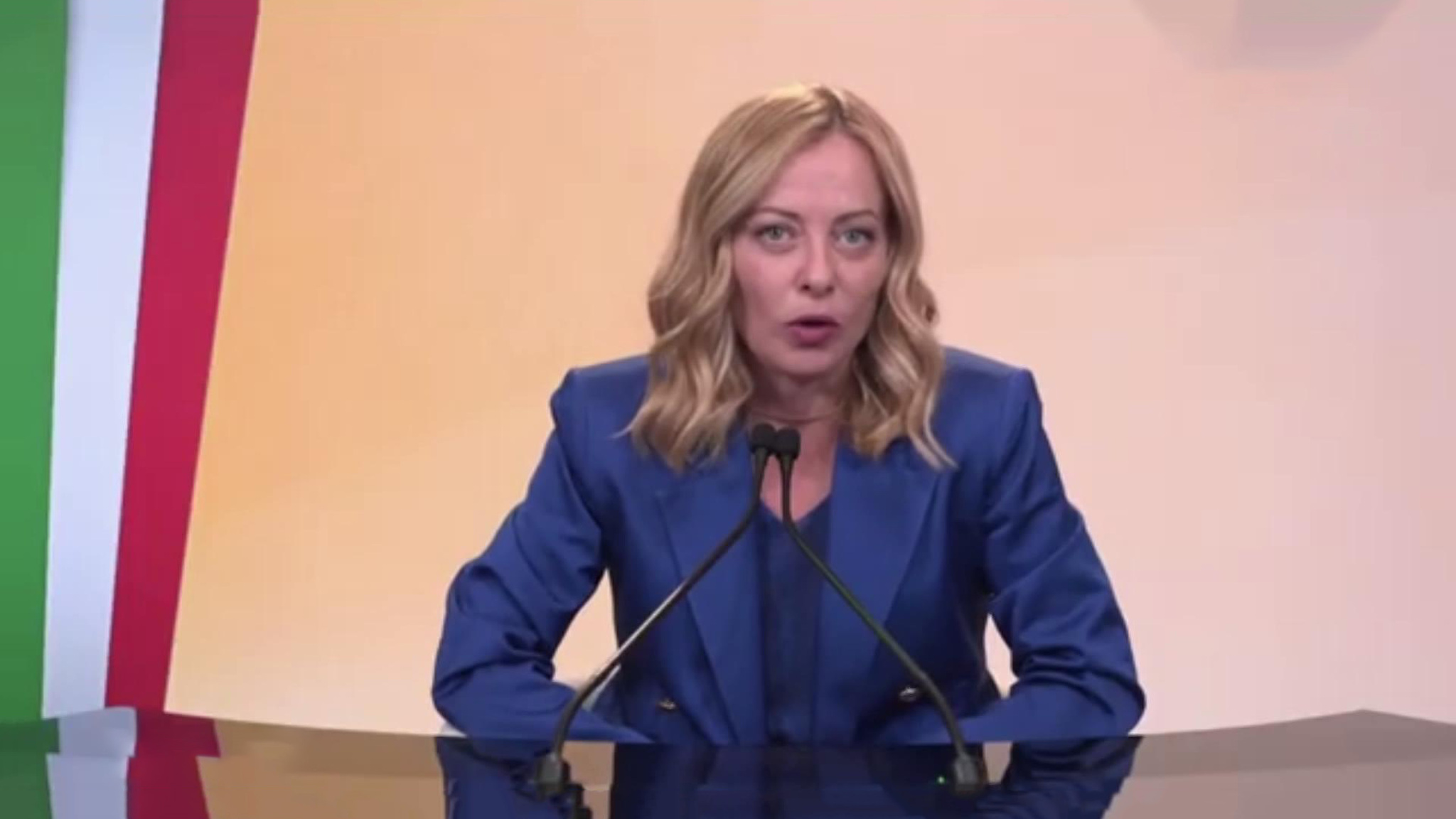 В ЕС отреагировали на возможное прекращение поставок оружия Киеву со стороны США