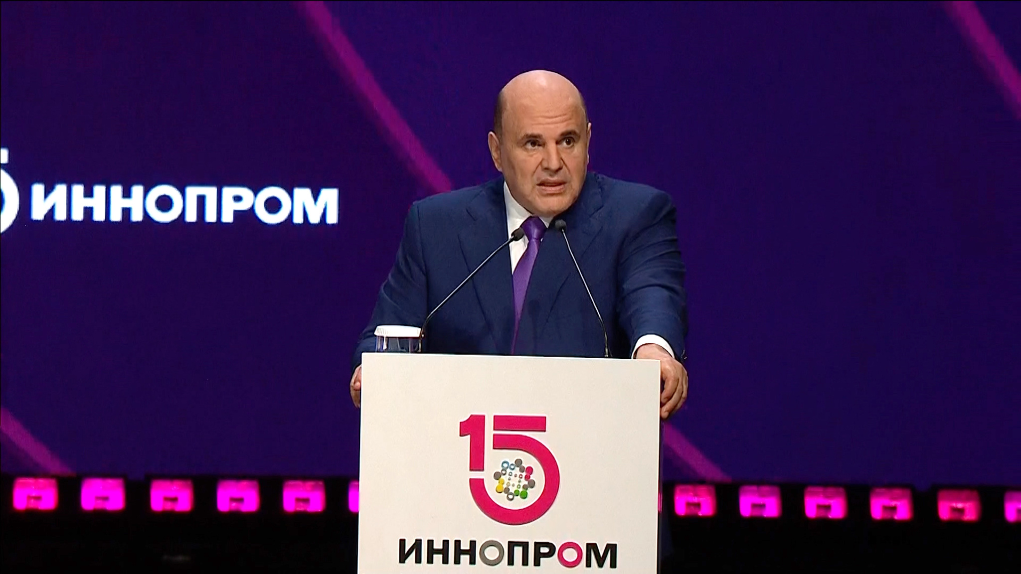 Михаил Мишустин перечислил, чего достигли в разных отраслях экономики