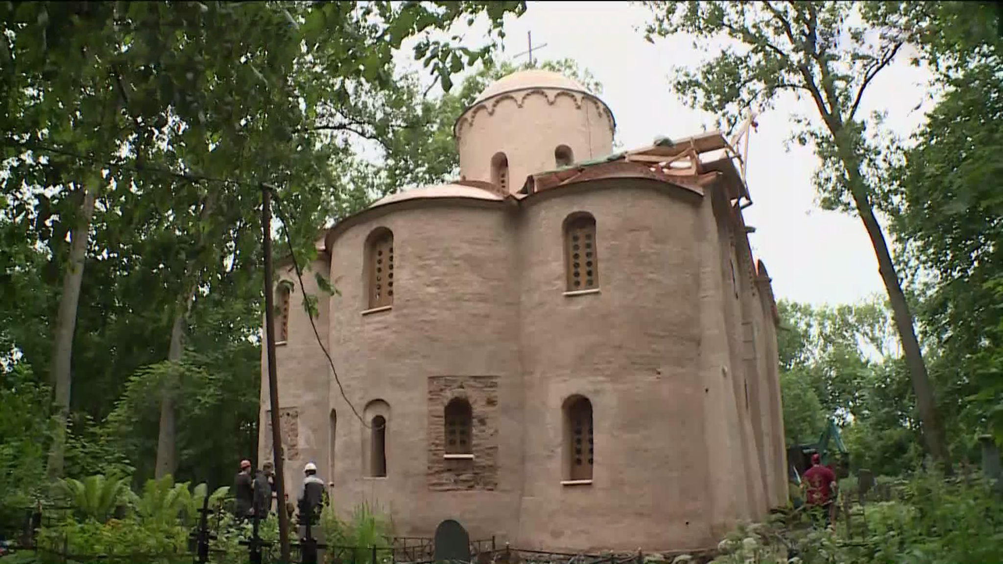 Как проходит реставрация церкви Петра и Павла в Великом Новгороде