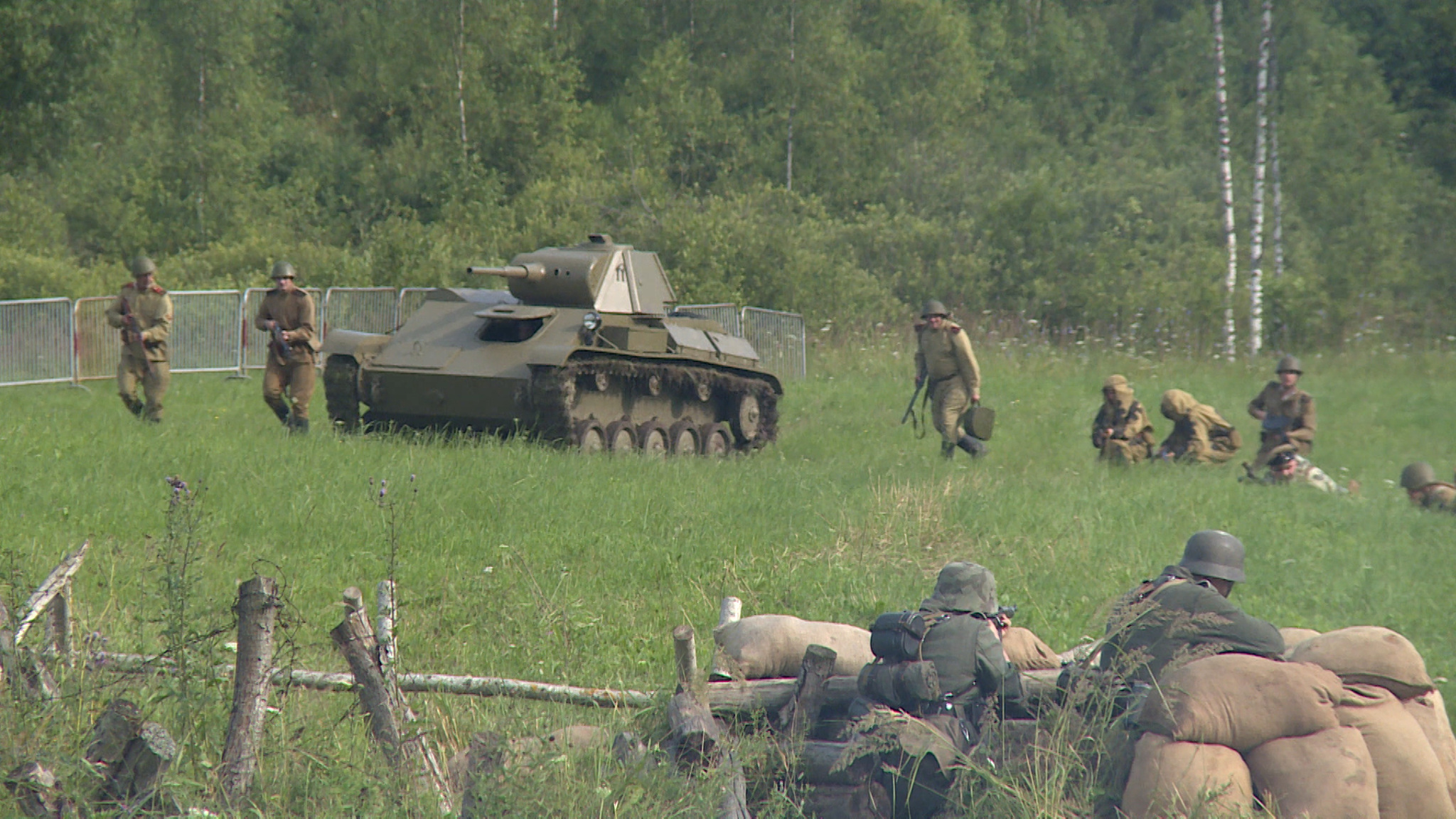 История ожила. В Островском районе прошел масштабный военно-исторический фестиваль "Островский рубеж"