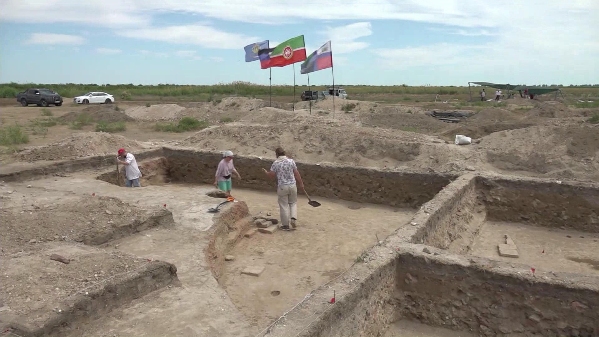 На месте раскопок города Итиль обнаружили величественное строение