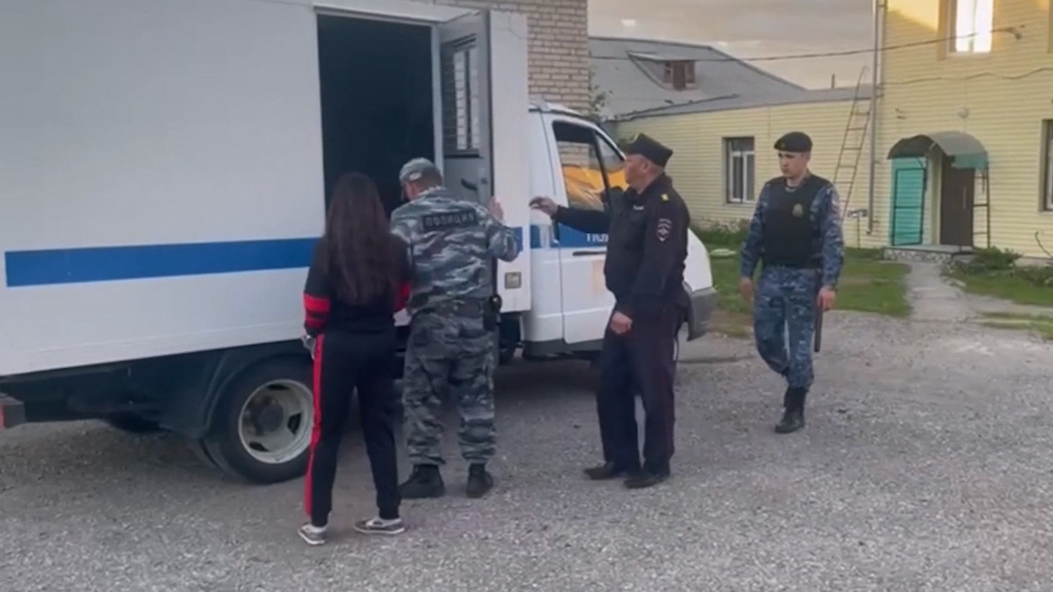 Жительницу Челябинской области будут судить за организацию убийства 12-летней дочери