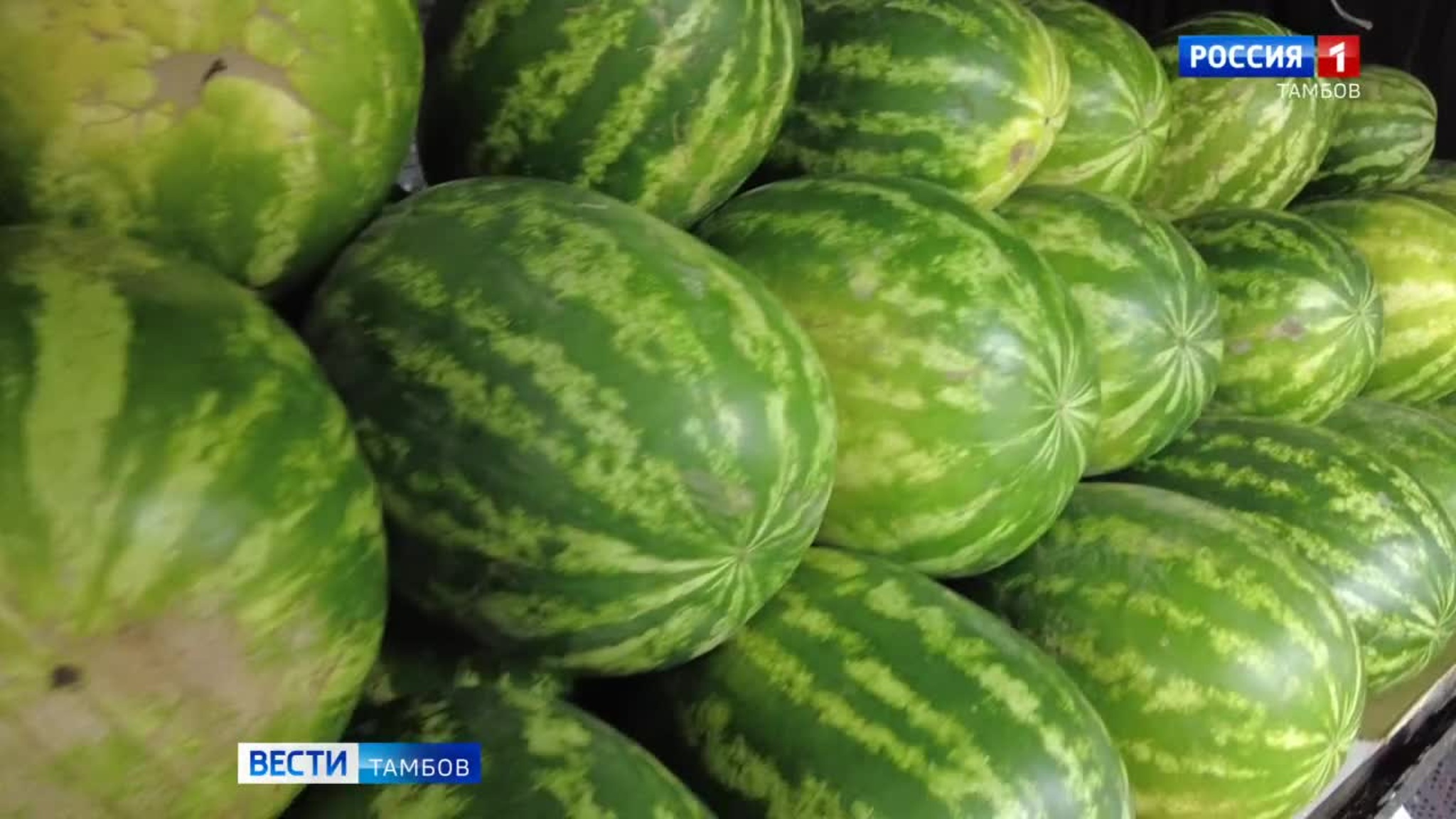 Разрезанный арбуз сохраняет свежесть не больше двух часов