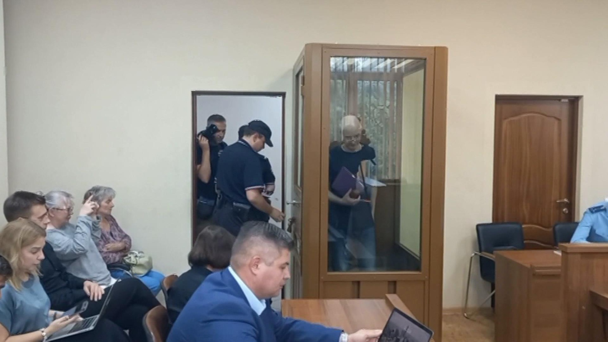 В Калининграде состоялось первое заседание суда по делу экс-ректора БФУ
