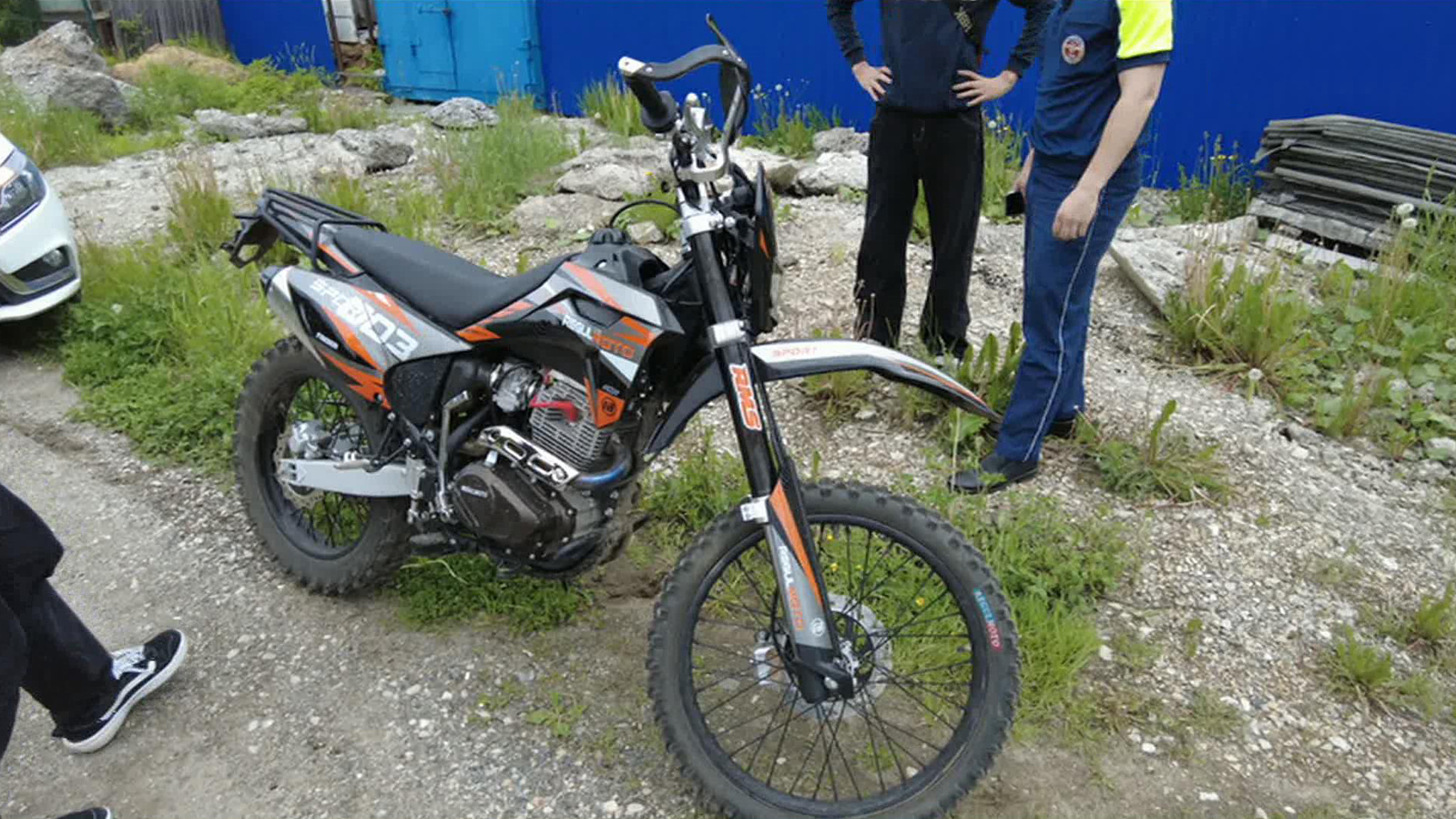 За езду на питбайках по дорогам будут штрафовать на 30 тысяч