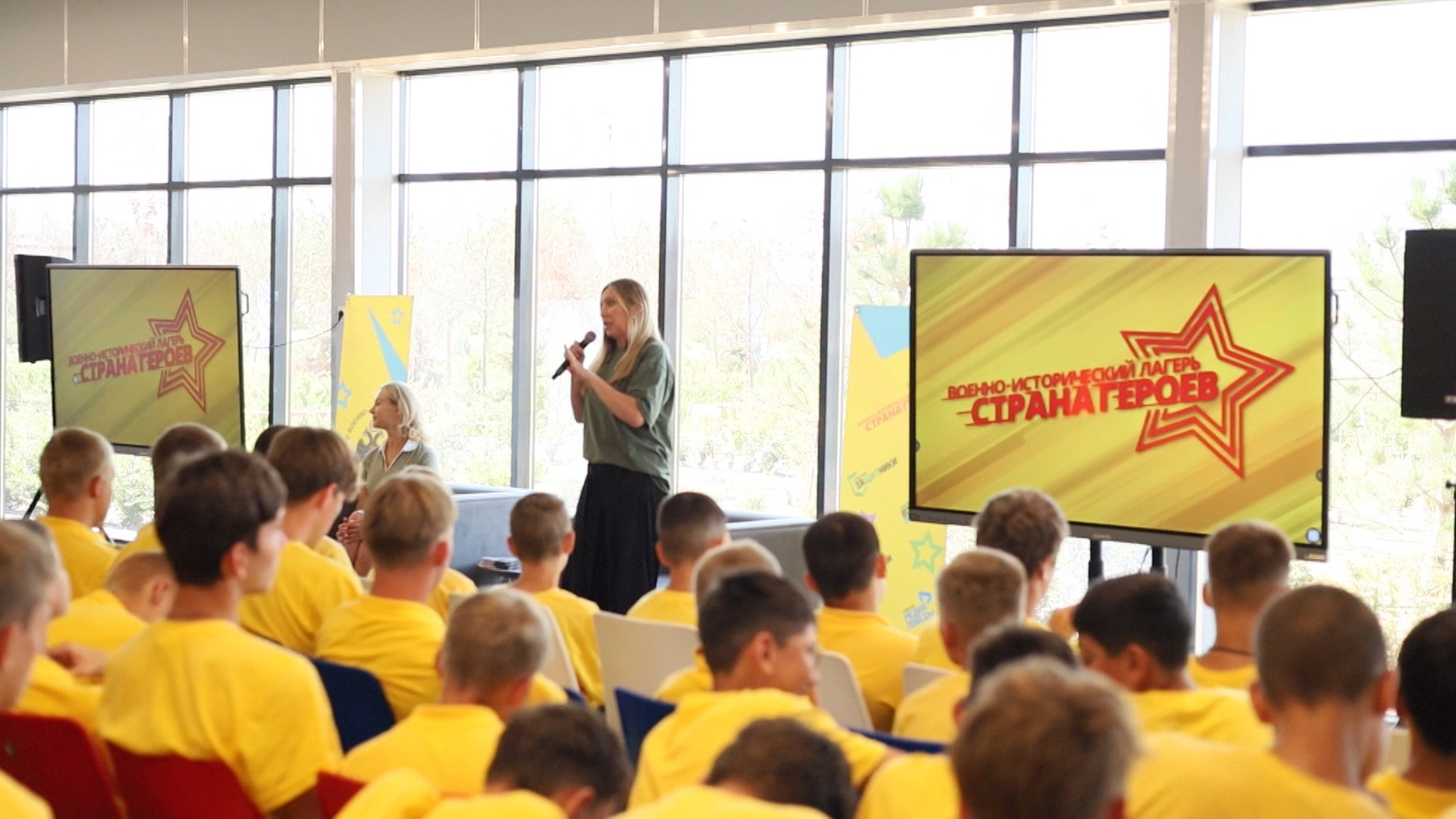 Олимпийская чемпионка и гроссмейстер провели занятия в "Авангарде" под Волгоградом