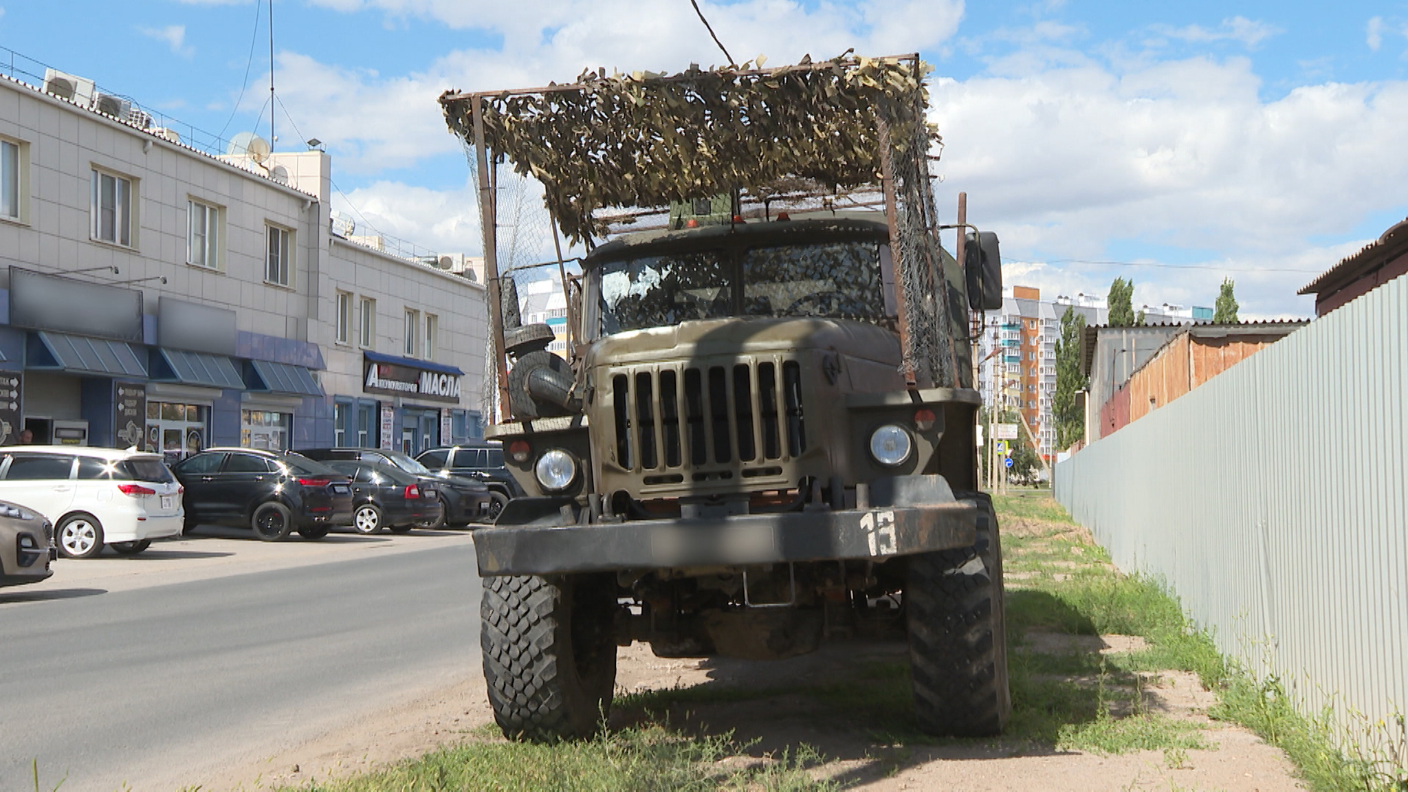 Волжский отправил в зону СВО гуманитарный конвой для военных и гражданских