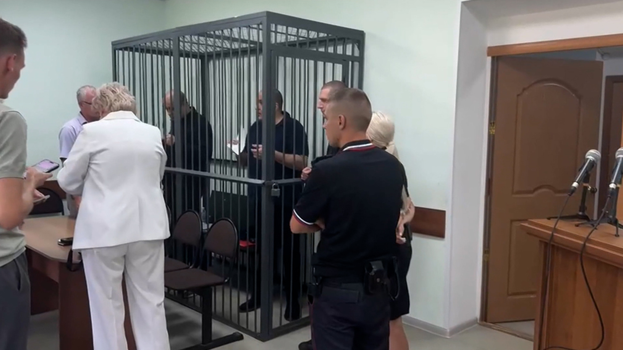 Братьев Бабакохян осудили за давление на свидетеля