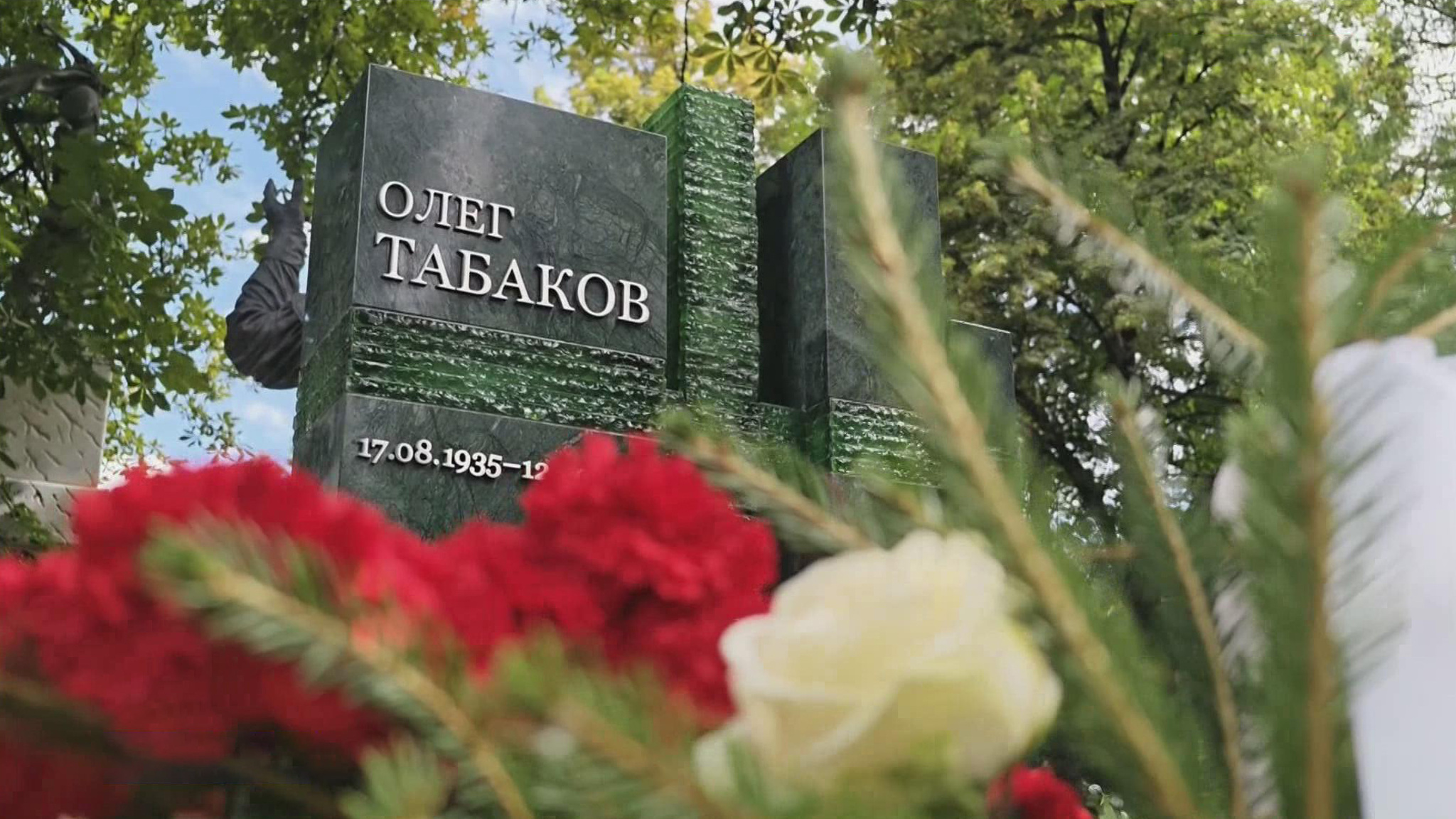 Актеру сокрушительного обаяния Олегу Табакову исполнилось бы 90 лет