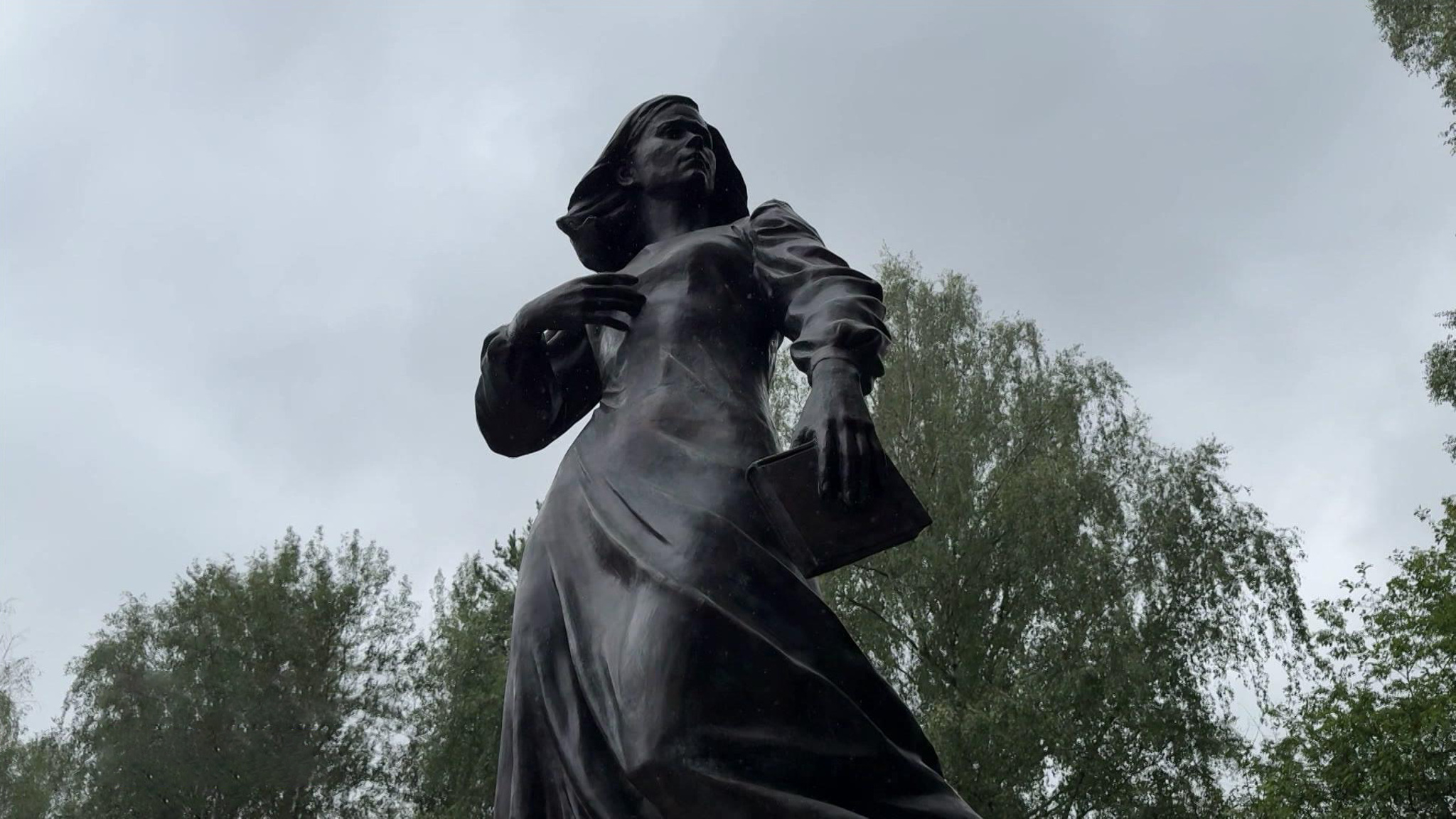 В Подмосковье открыли мемориальный сквер, посвященный Дарье Дугиной