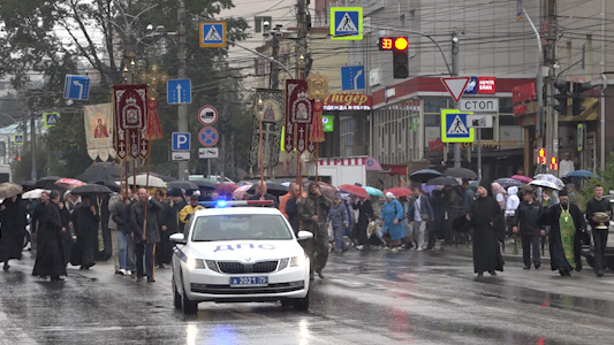 В Чите прошёл крестный ход в честь праздника Обретение мощей преподобного Варлаама Чикойского