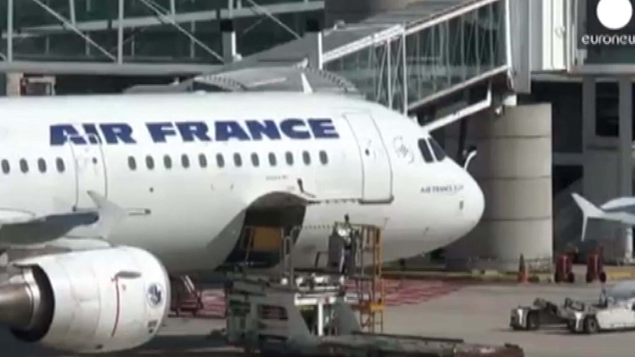 Air France отменила рейсы в Россию и обратно