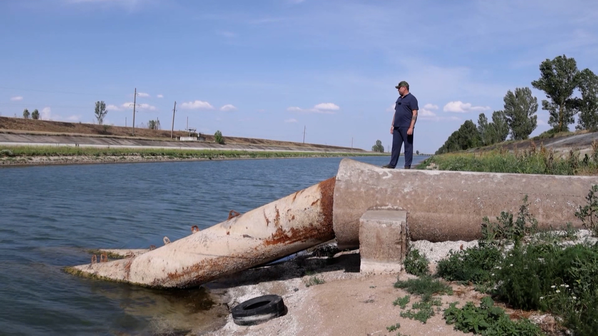 Воду из Днепра в Крым можно подавать без восстановления плотины Каховской ГЭС