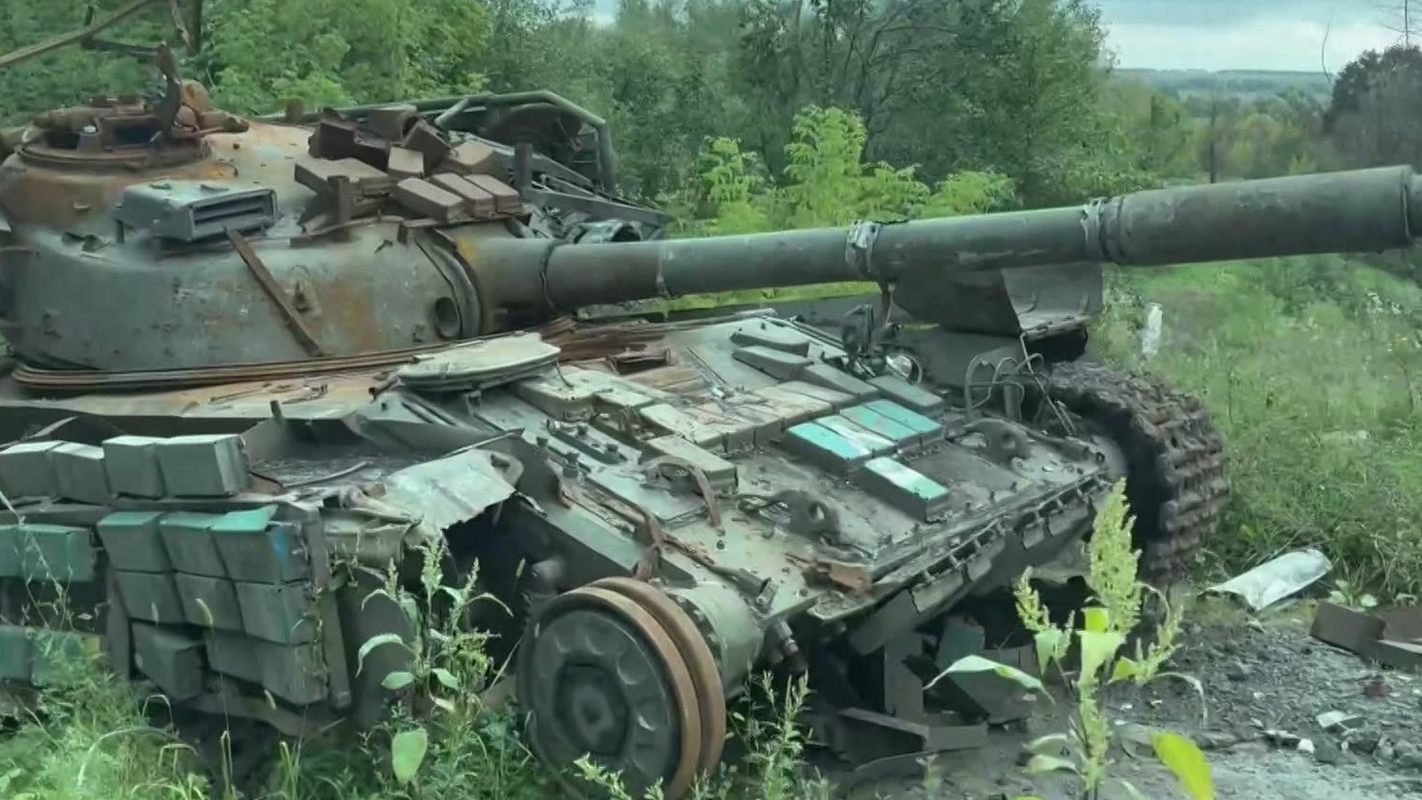 Боевики ВСУ оставляют после себя в Сумской области оружие НАТО и сухпайки