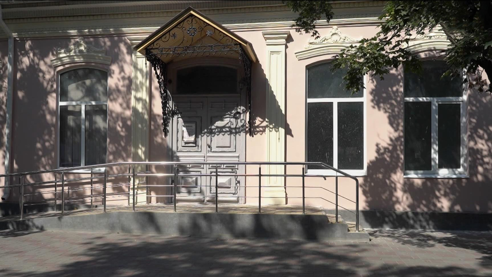 Завершается ремонт павильона Карачаево-Черкесского музея-заповедника