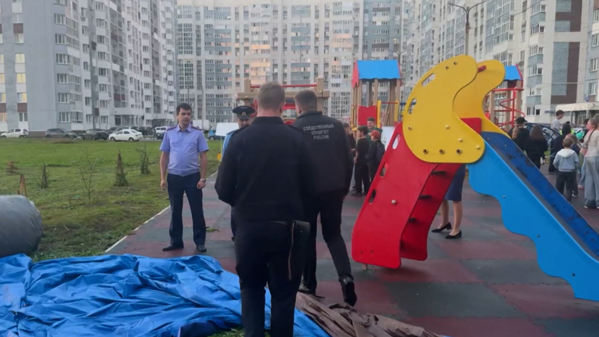 В Башкирии опрокинулся батут, когда на нем прыгала пятилетняя девочка