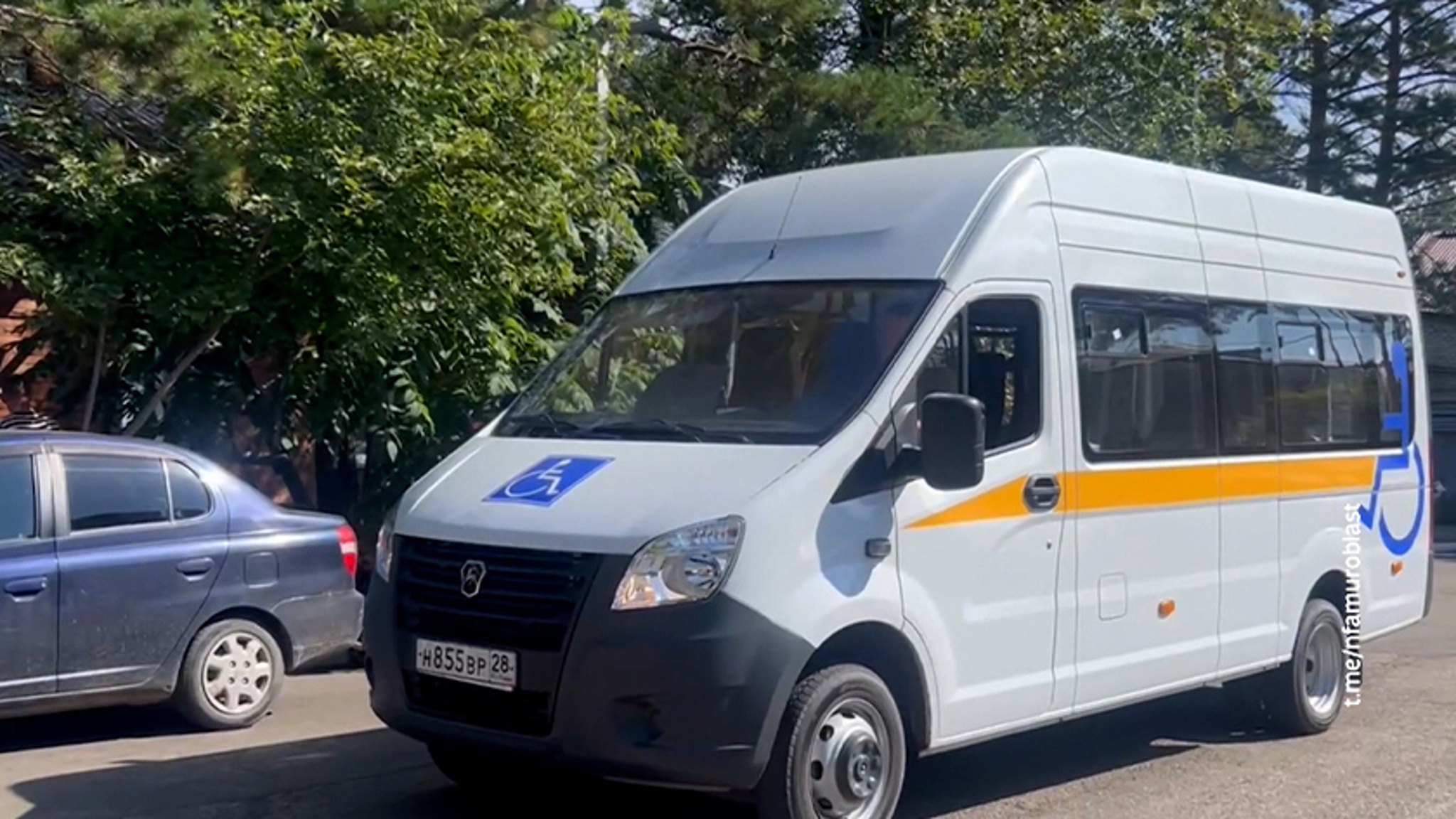 Благовещенский дом-интернат отправил на передовую автомобиль и архивный номер газеты "Правда"