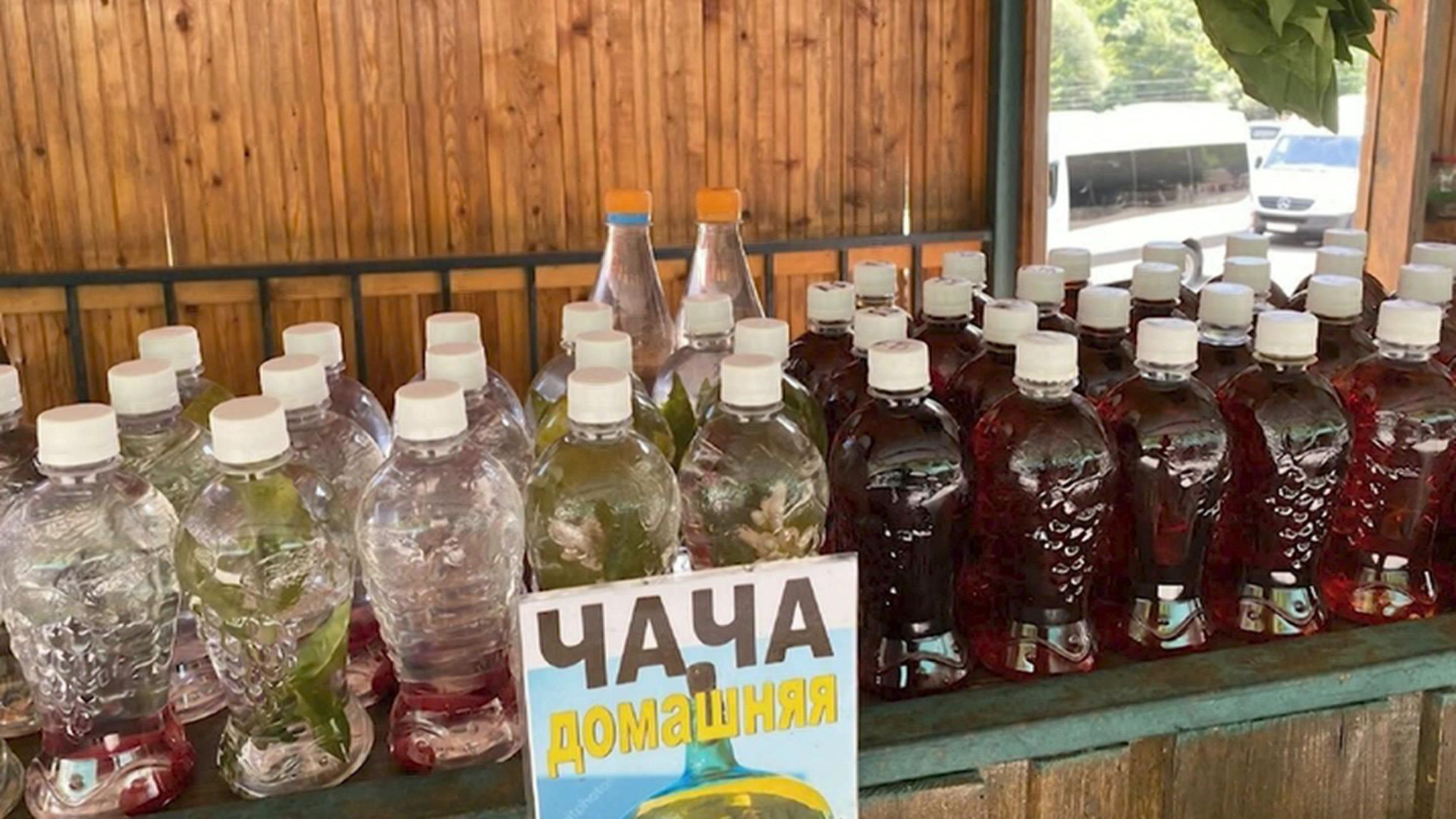 В Сочи прикрыли торговую точку с ядовитым алкоголем