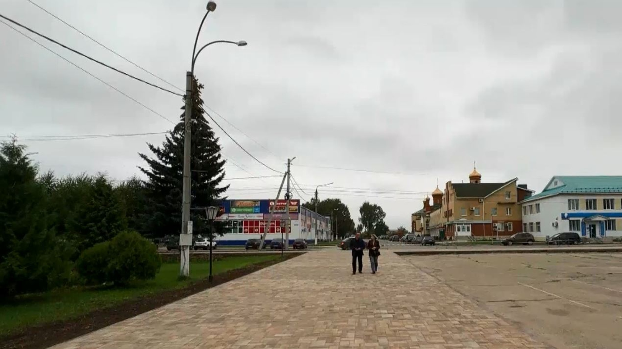 В Сернуре преображаются тротуары и Юбилейная площадь