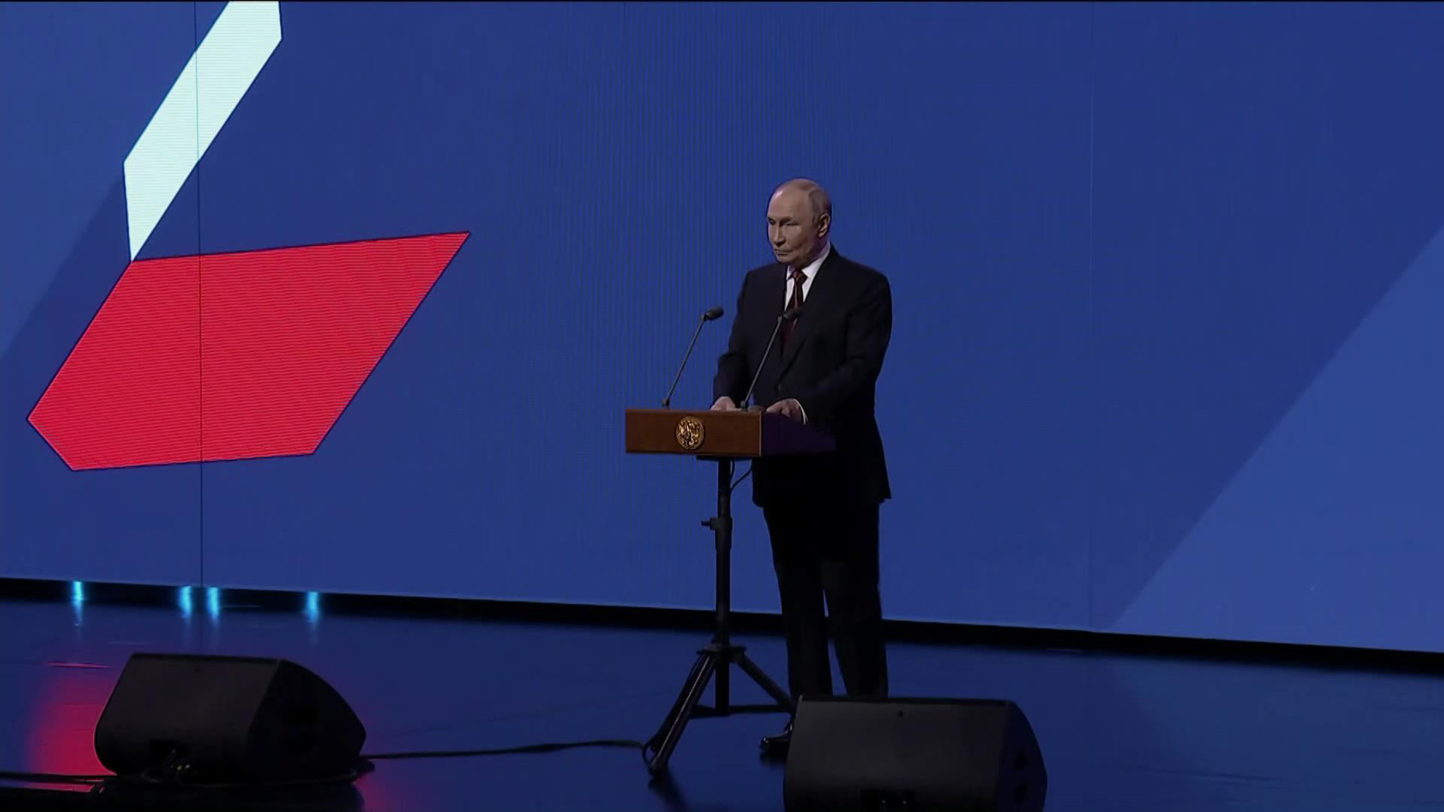 Путин принял участие в мероприятиях по случаю празднования 878-летия Москвы