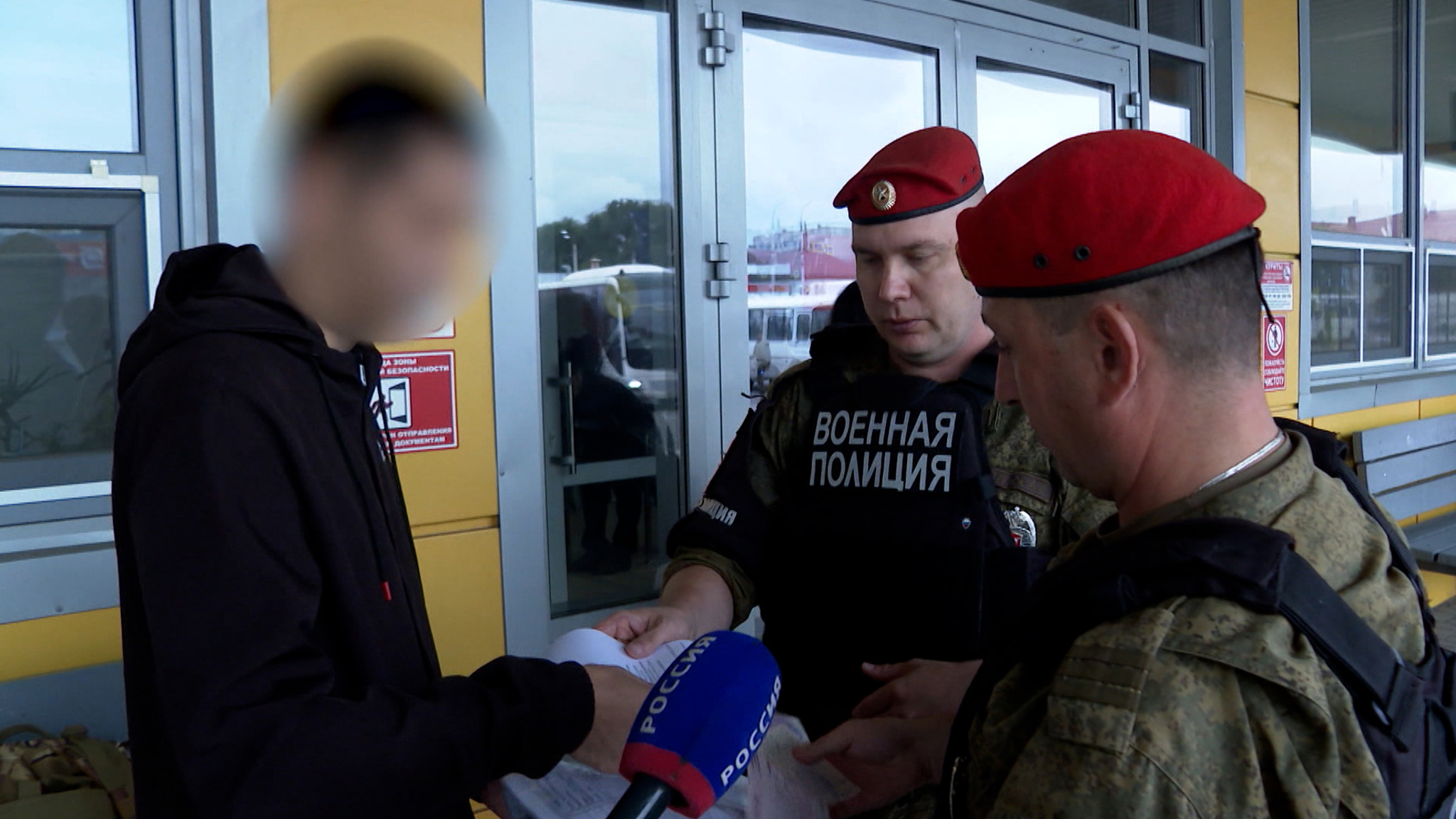Визит военных следователей на строительный рынок парализовал рабочий процесс