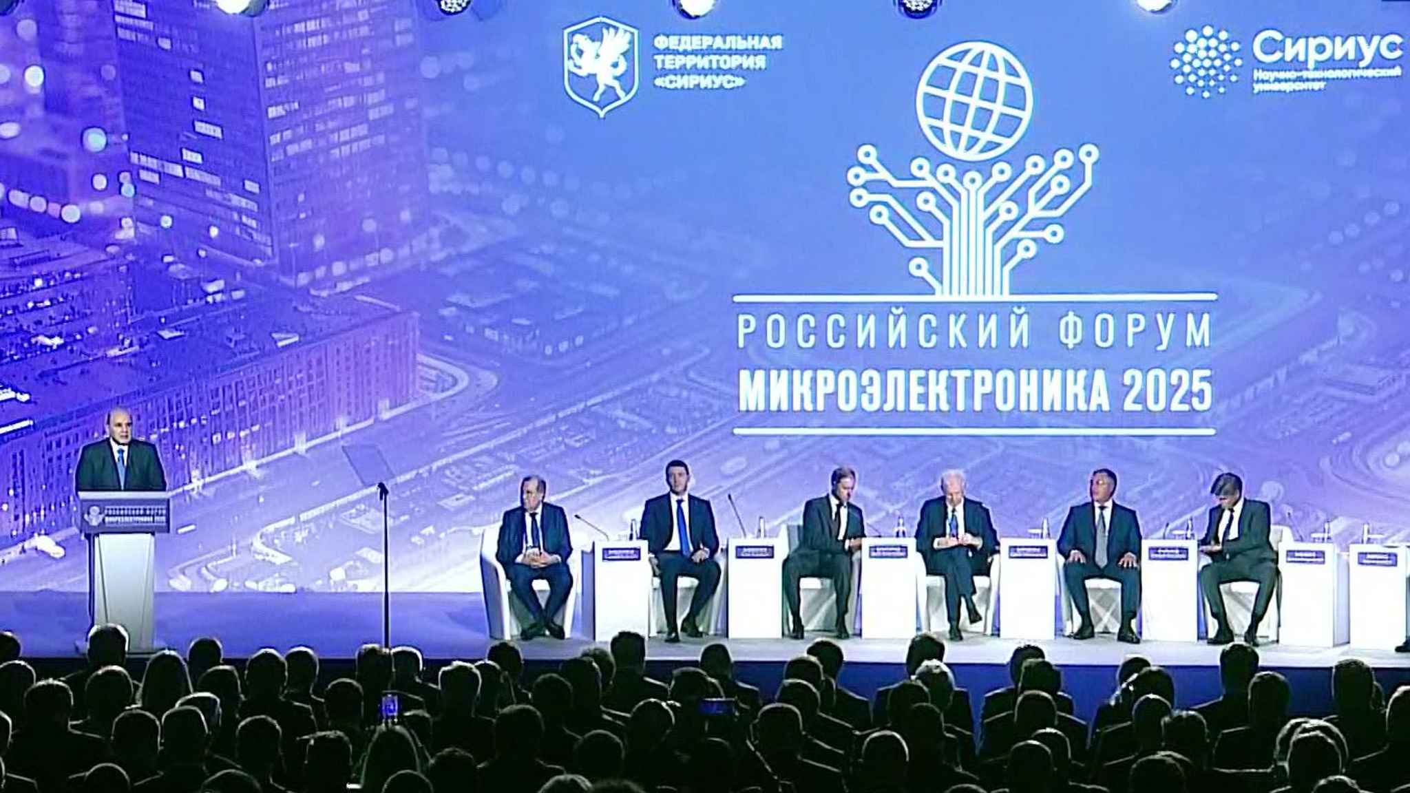 Мишустин о развитии микроэлектроники в России: нужны неординарные меры