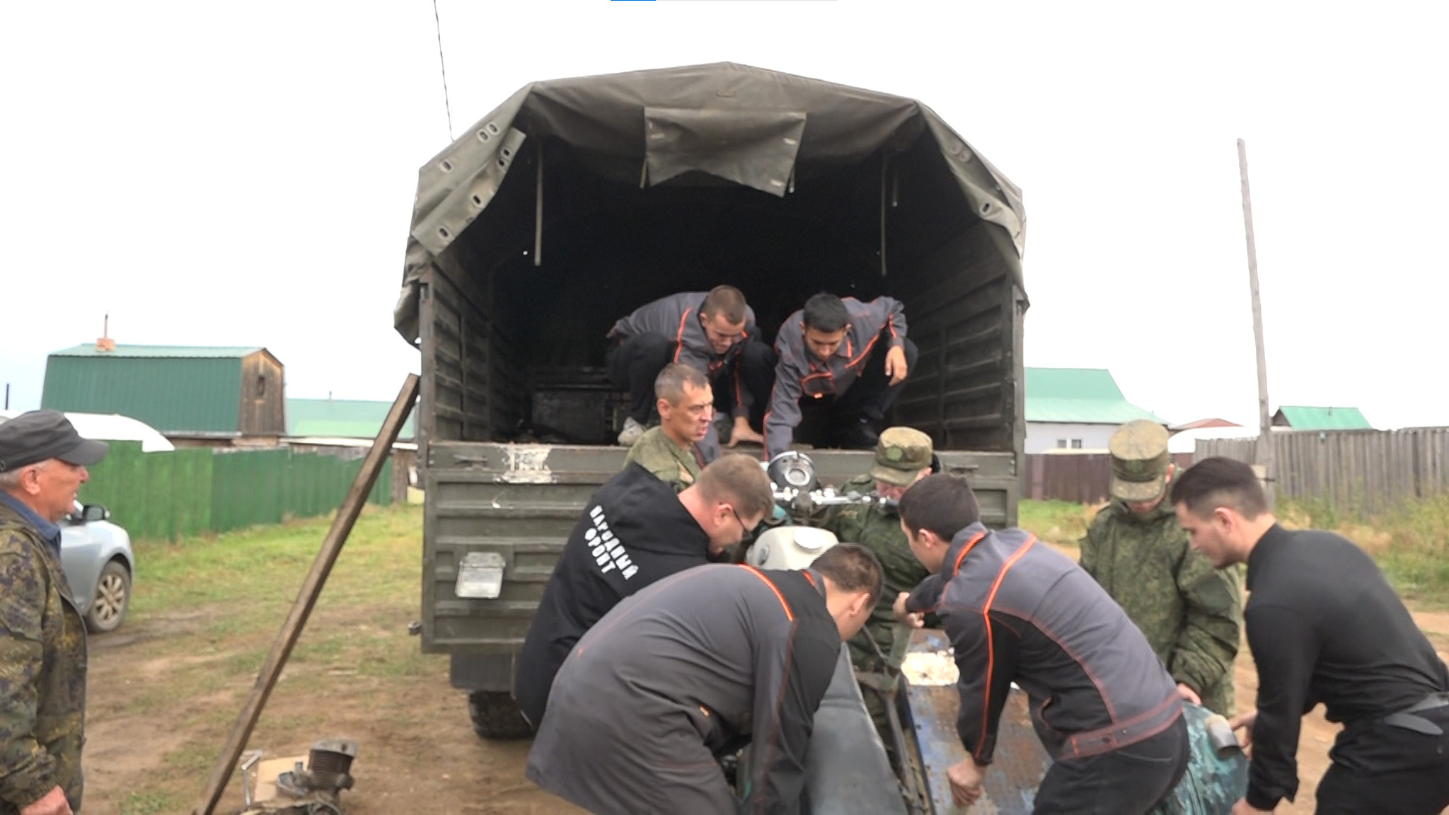 Забайкальцы передали два мотоцикла бойцам СВО