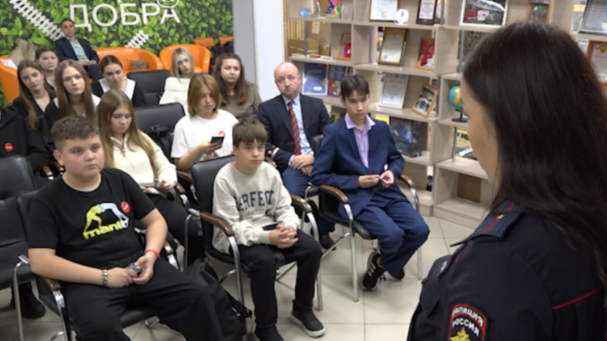 Профилактика травматизма: юным журналистам из Читинского медиацентра напомнили о правилах поведения в зоне движения поездов