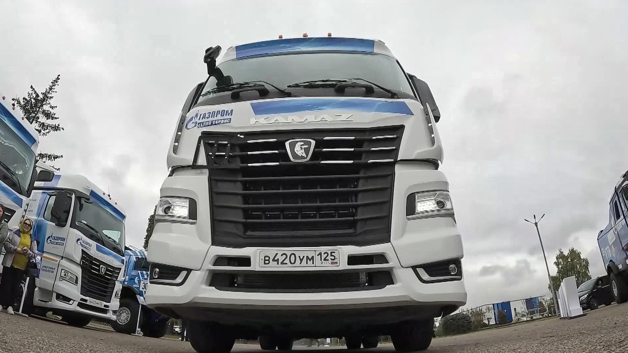 Новейший "Камаз" показали на выставке в Набережных Челнах