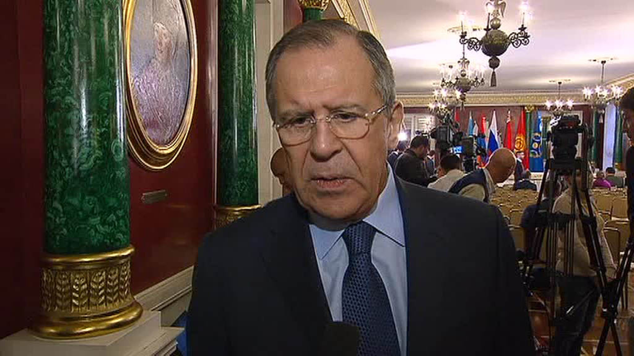 Лавров: отказ Украины от внеблокового статуса только нагнетает обстановку