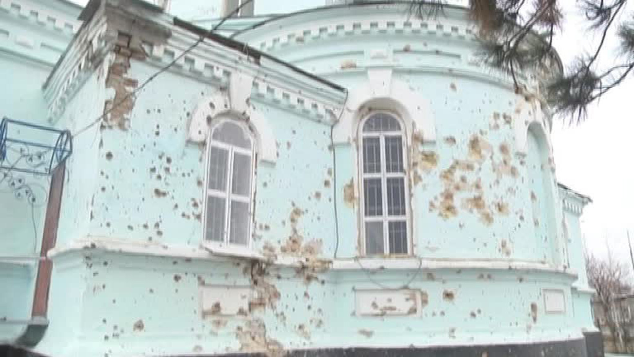 Синод УПЦ потребовал от Порошенко расследовать нападения на храмы