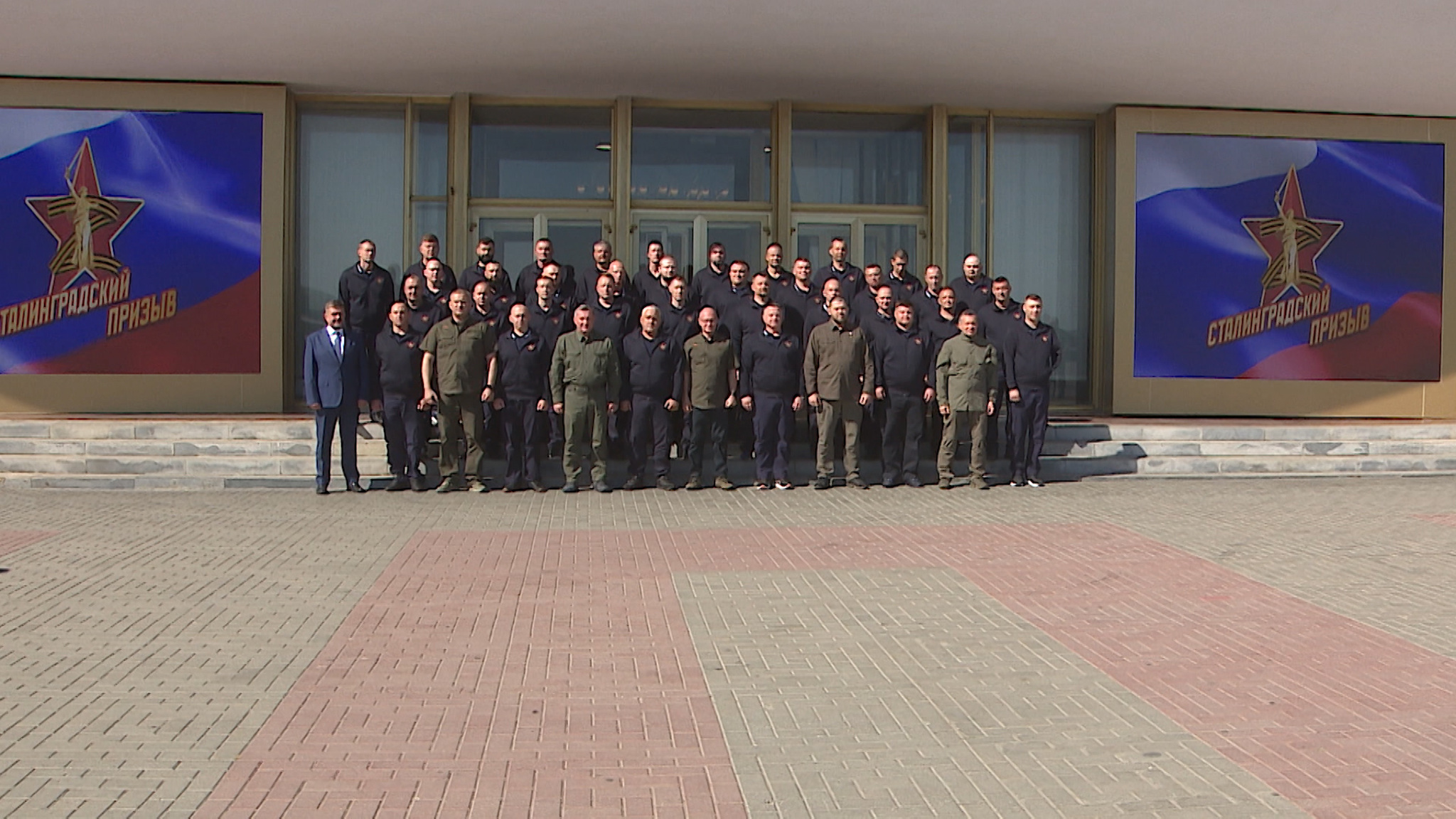 36 финалистов "Сталинградского призыва" начали работать под руководством наставников