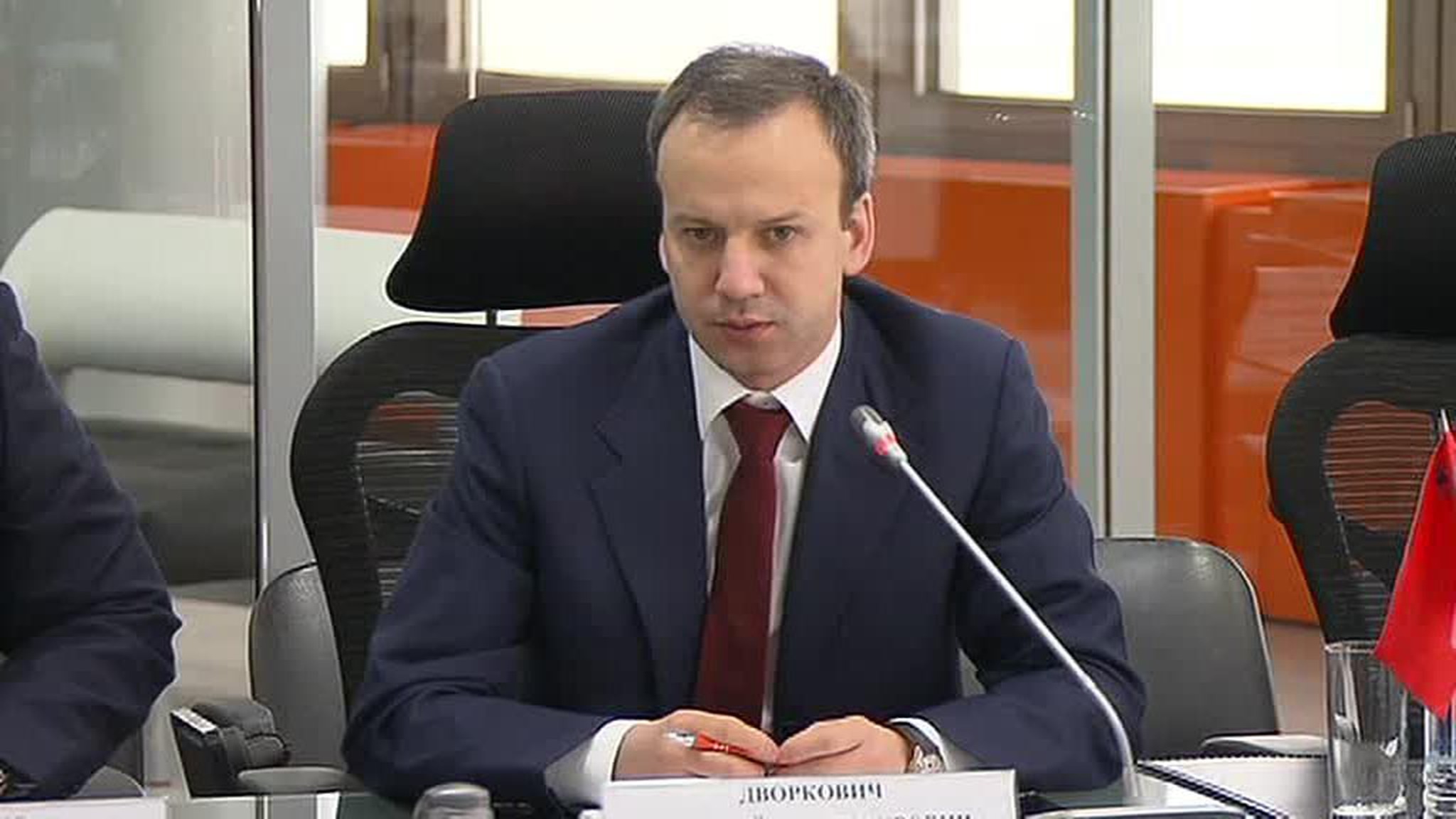 Дворкович: правительство будет поддерживать отечественных авиаперевозчиков