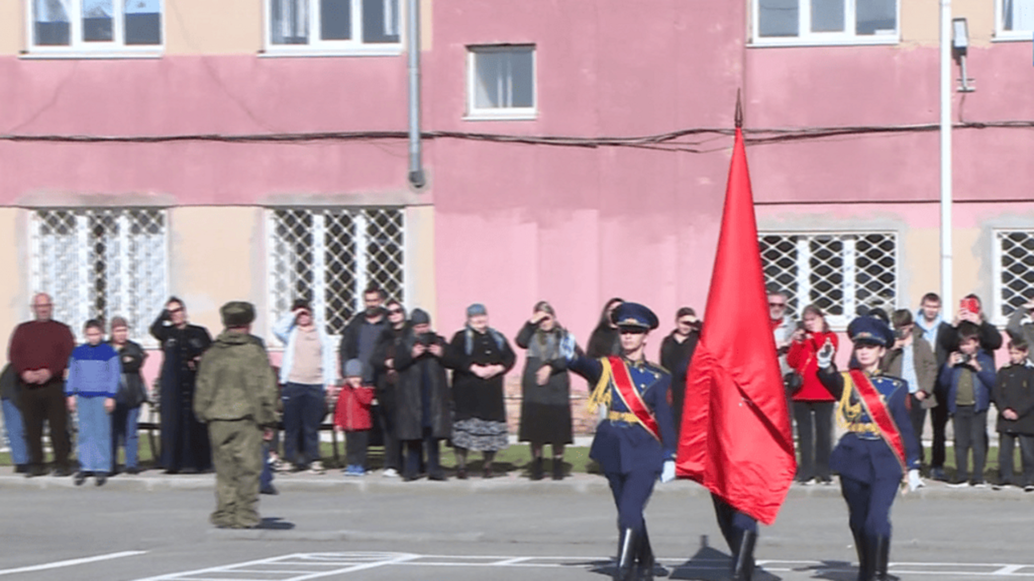 Карачаево-Черкесия передала эстафету марша Знамени Победы Ставропольскому краю