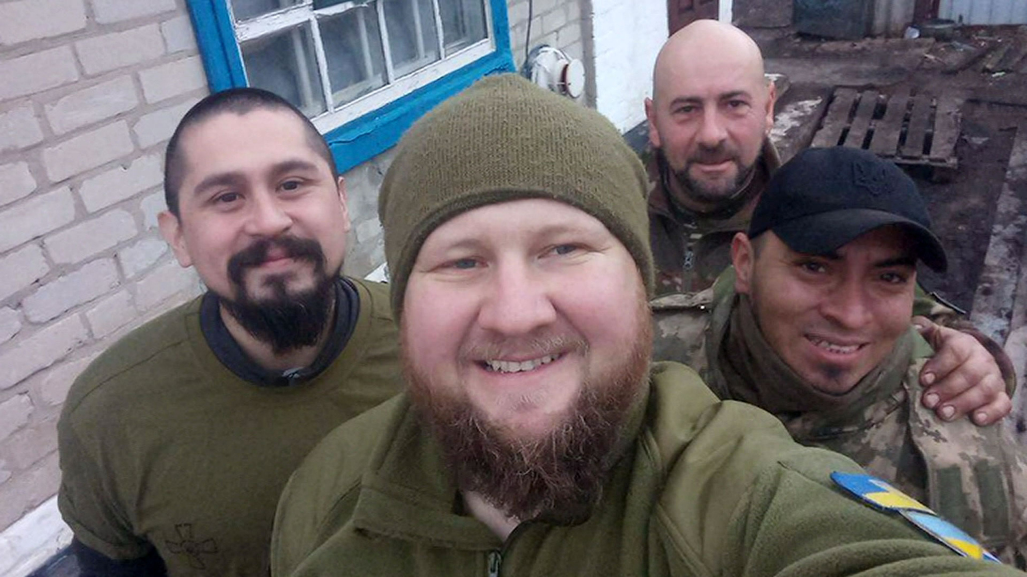 ВСУ по всему миру вербуют в свои ряды даже женщин