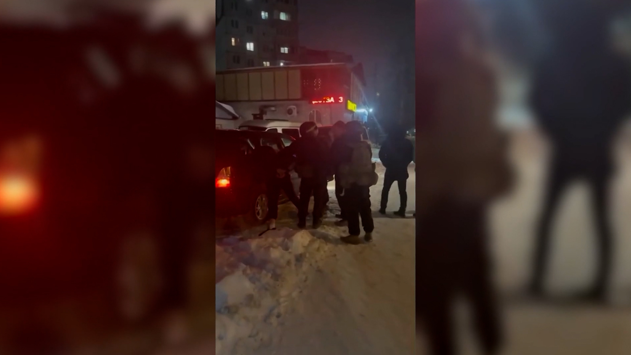 Бойцы спецназа накрыли притон с проститутками