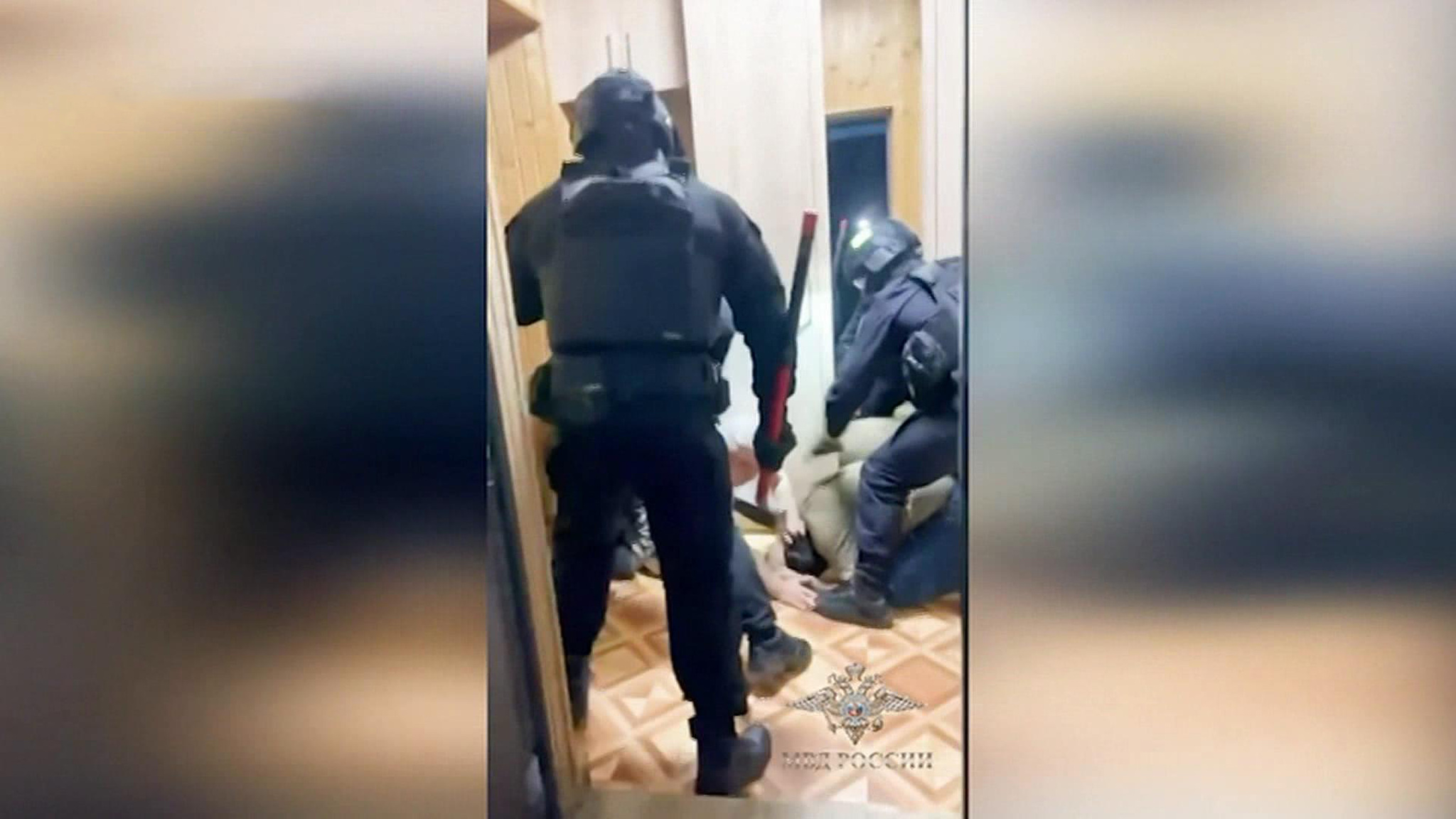 Оперативники опустили занавес в настоящем театре абсурда на дороге