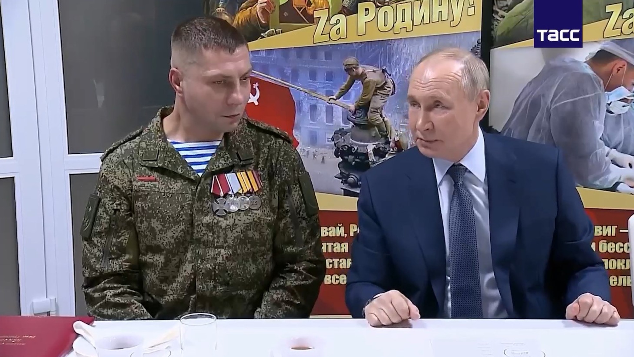 Путин узнал о героическом прошлом своего дяди от губернатора Приморья