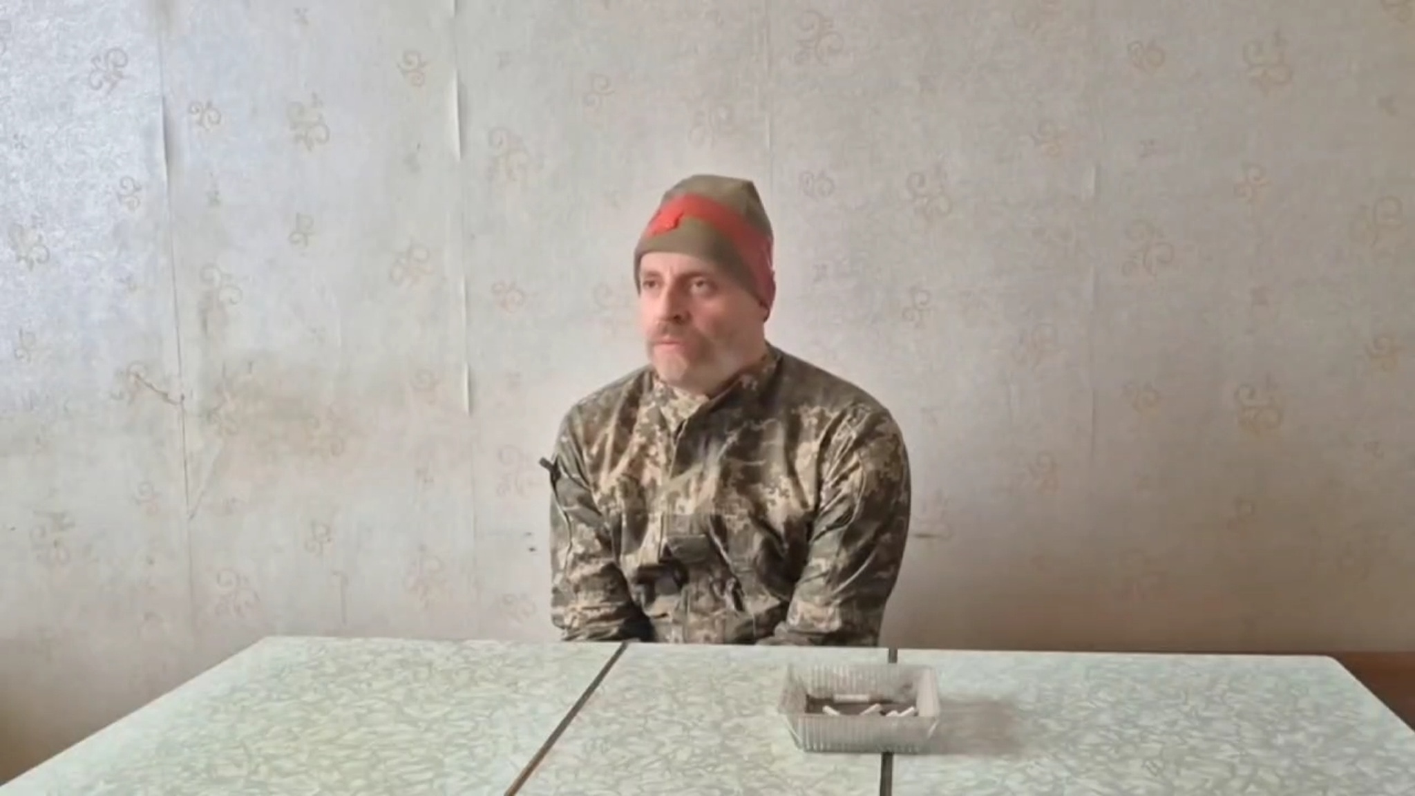 Украинские пленные рассказали, как их бросили в окружении