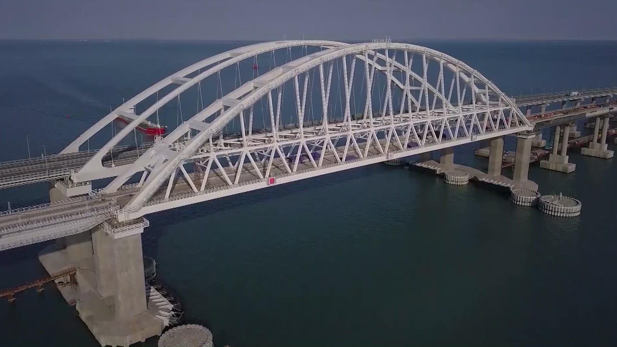 Встреча президента и главы Крыма: задачи перед регионом