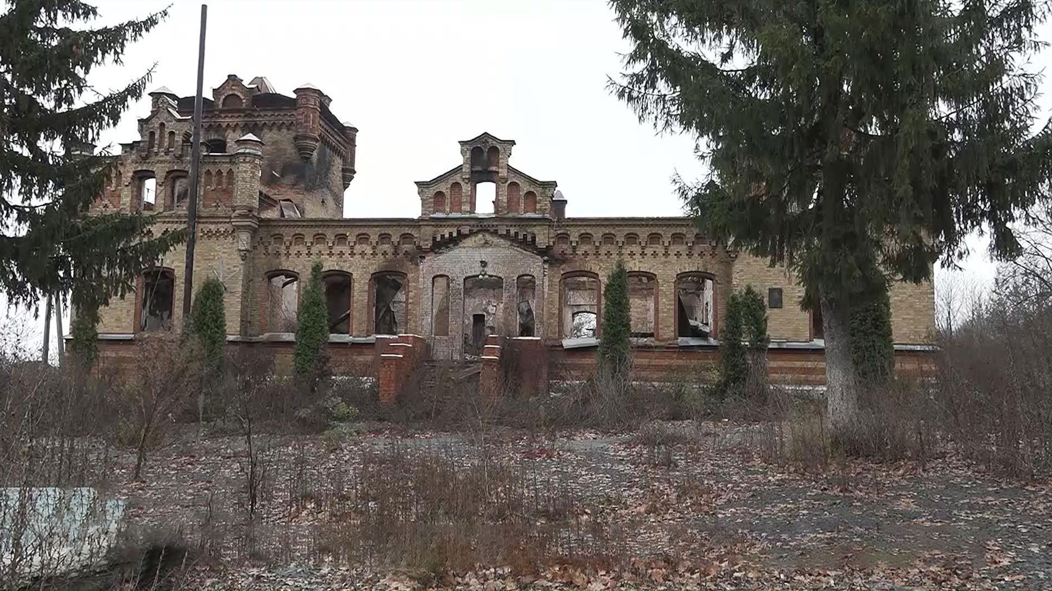 В Курской области украинские боевики повредили 80 памятников архитектуры