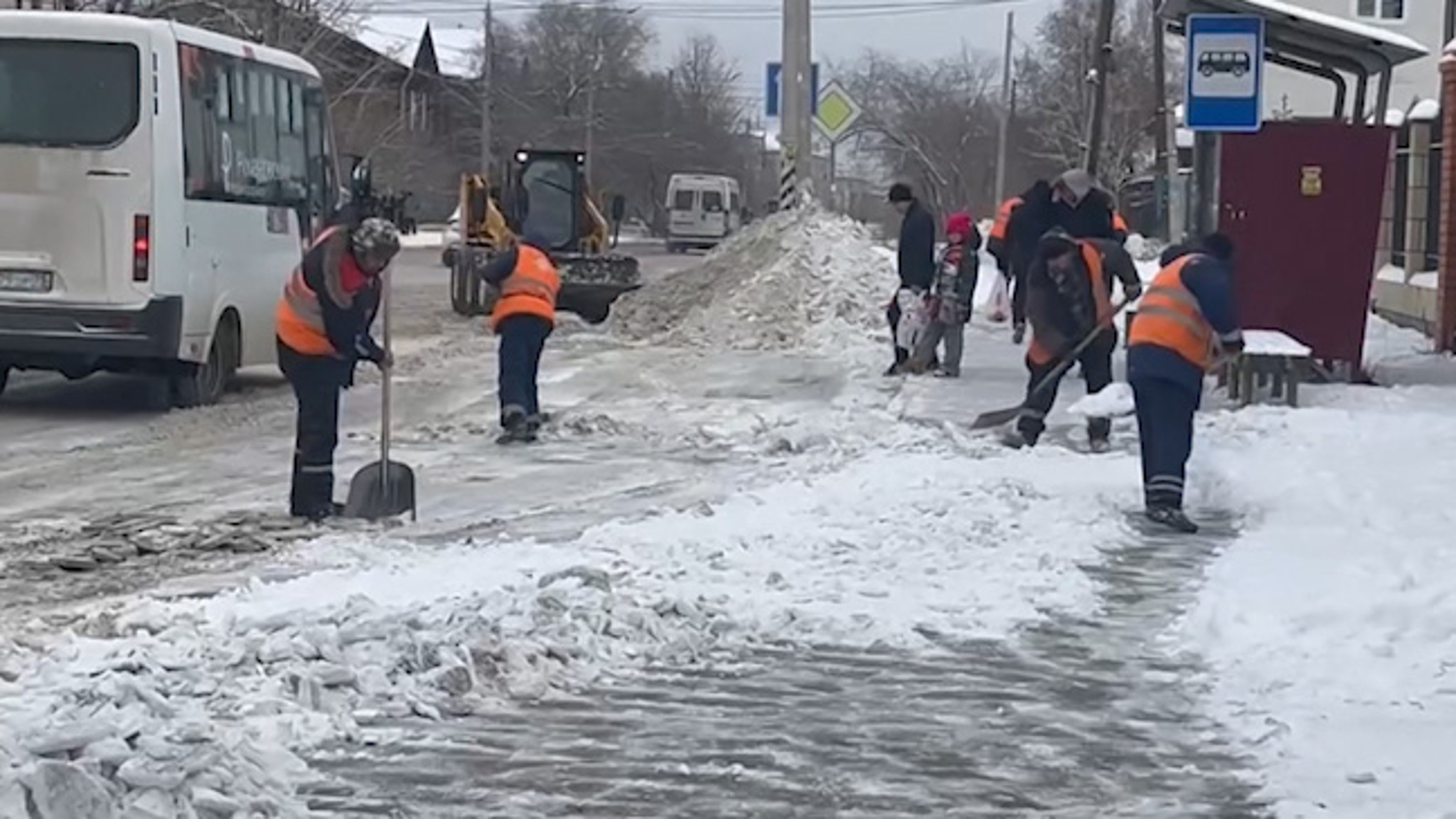 Мэр Читы Инна Щеглова проверила качество уборки дорог после снегопада