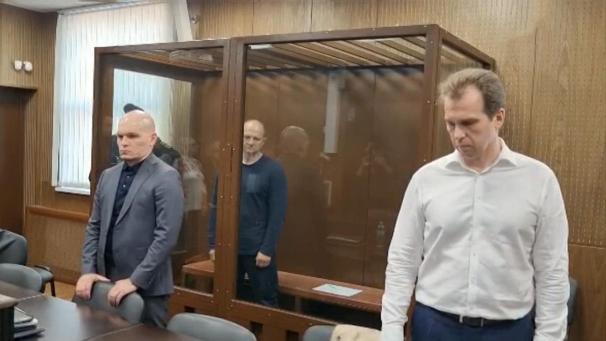 Бывшему вице-губернатору Петербурга могут продлить срок заключения