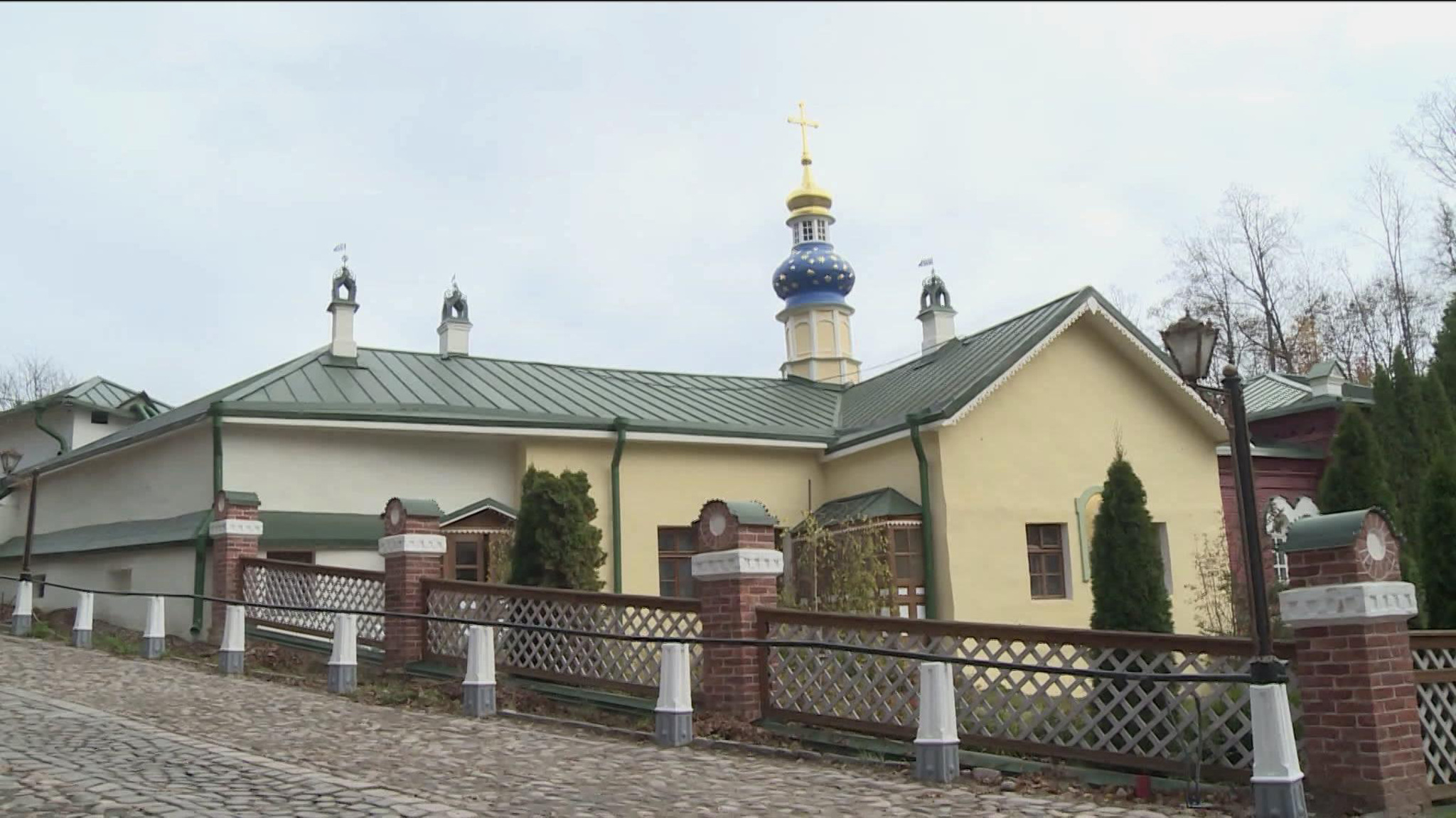 В Псково‑Печерском монастыре завершается реставрация Лазаревского храма