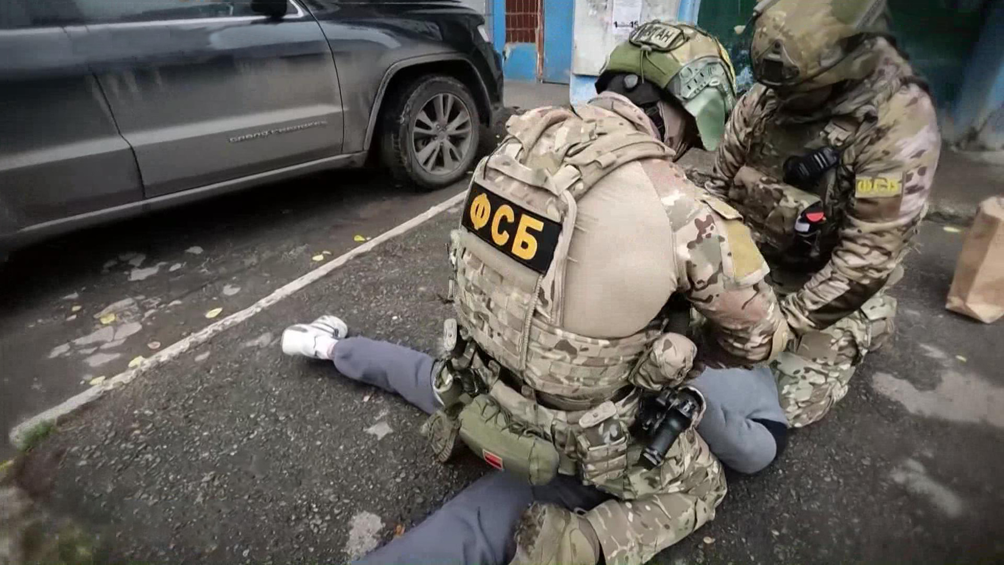 Украинские спецслужбы вербуют россиян с помощью ИИ и шантажа